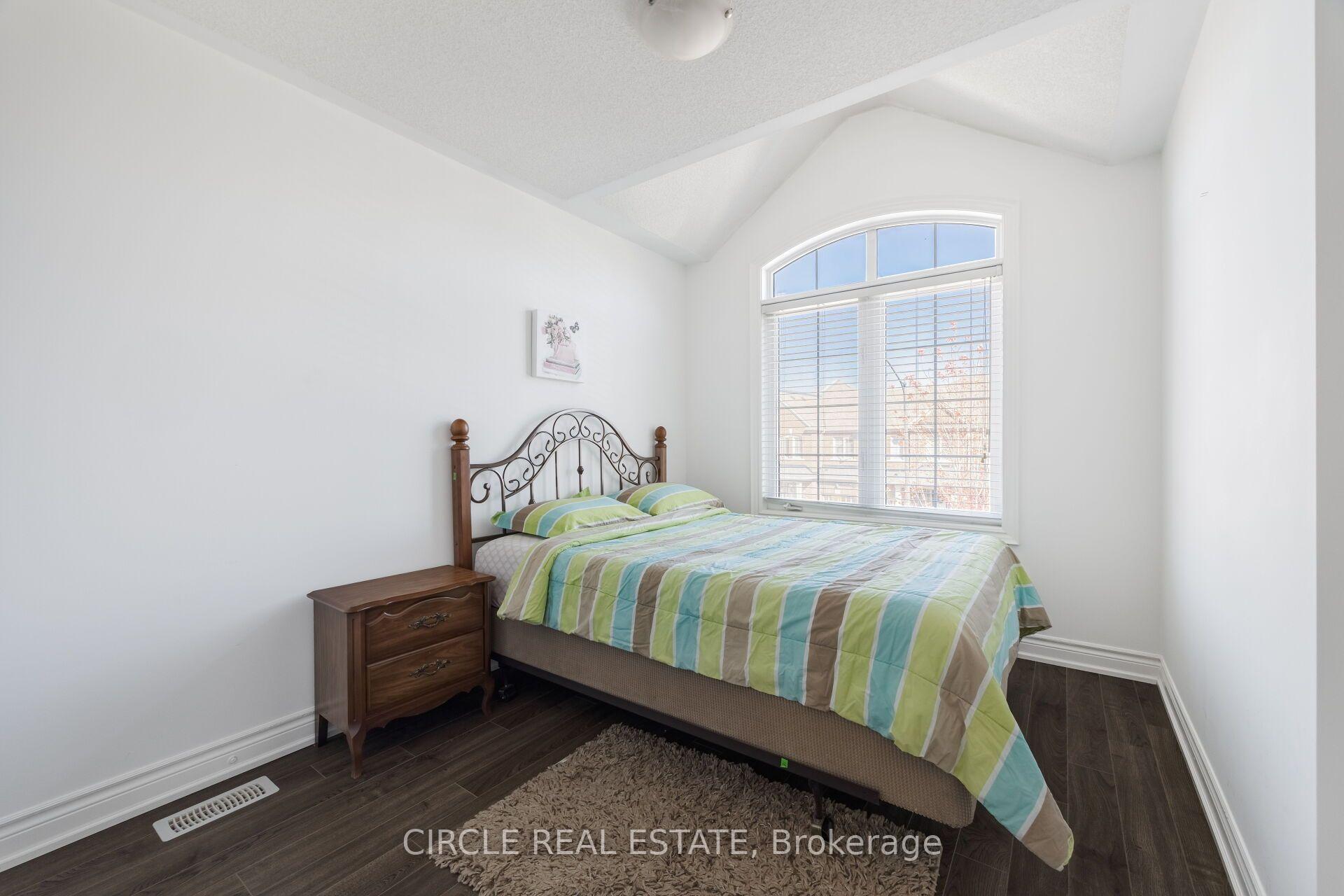 Photo 26 of 13 Lady Evelyn Crescent, Brampton, Bram West — HOMEH