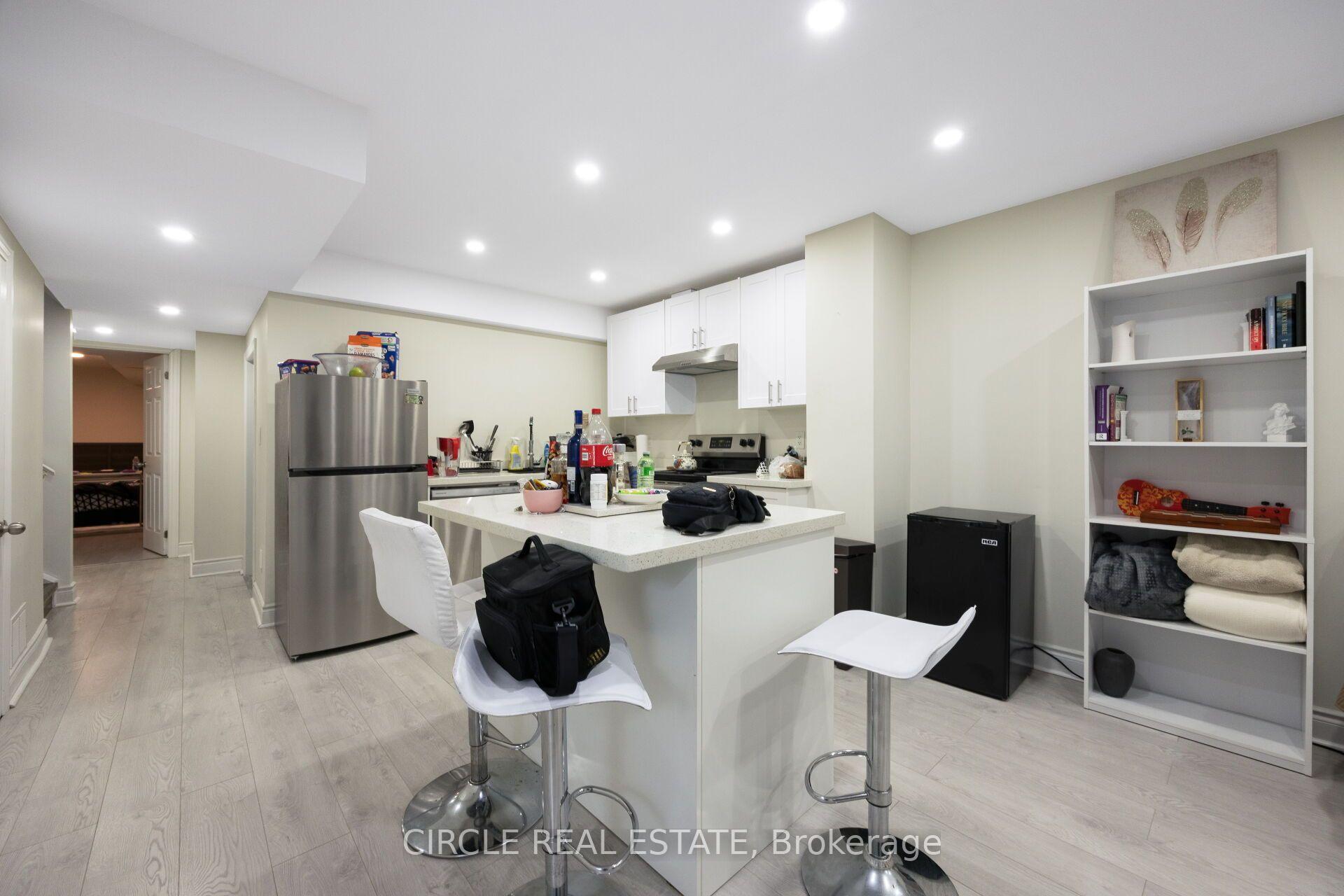 Photo 35 of 13 Lady Evelyn Crescent, Brampton, Bram West — HOMEH
