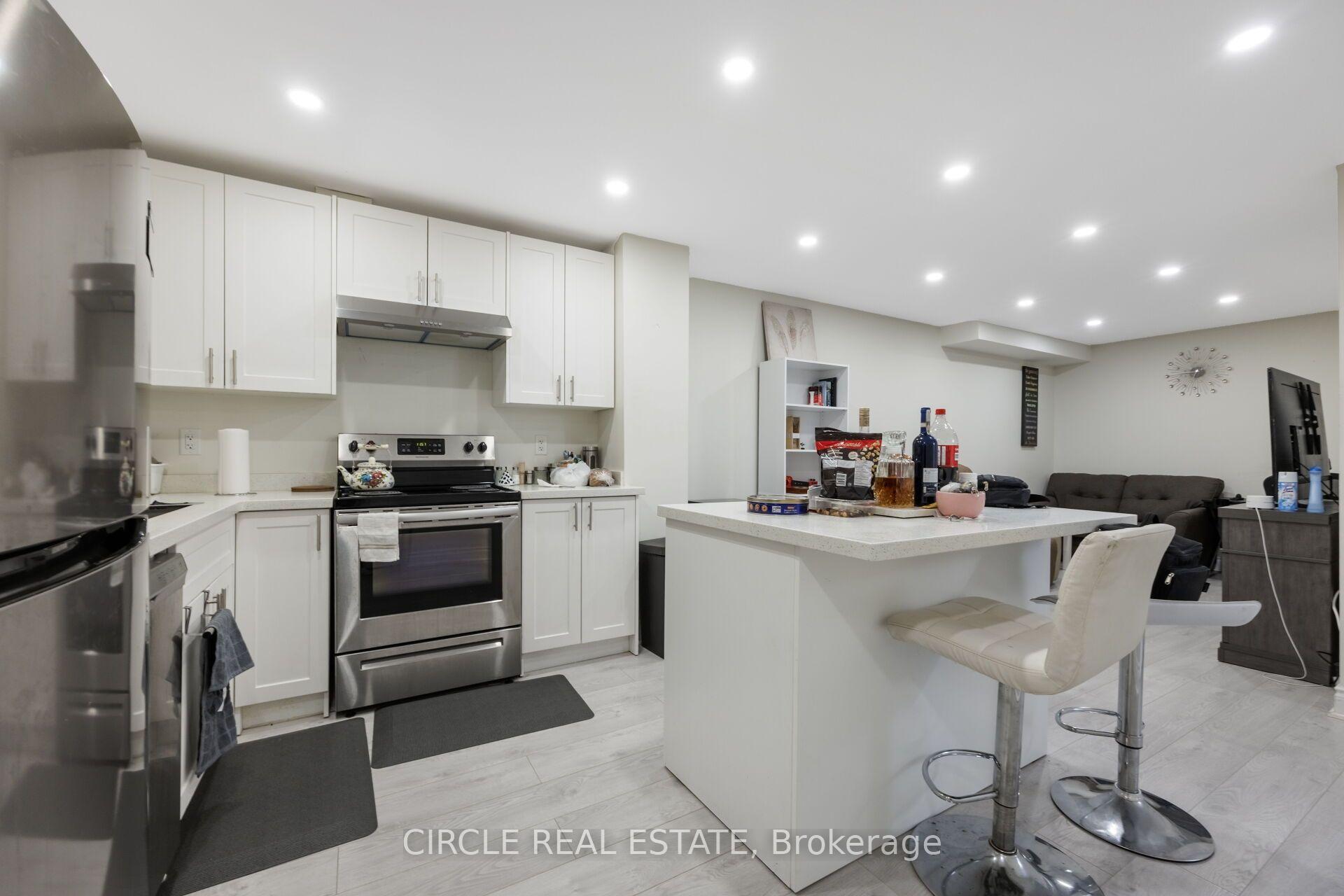 Photo 36 of 13 Lady Evelyn Crescent, Brampton, Bram West — HOMEH