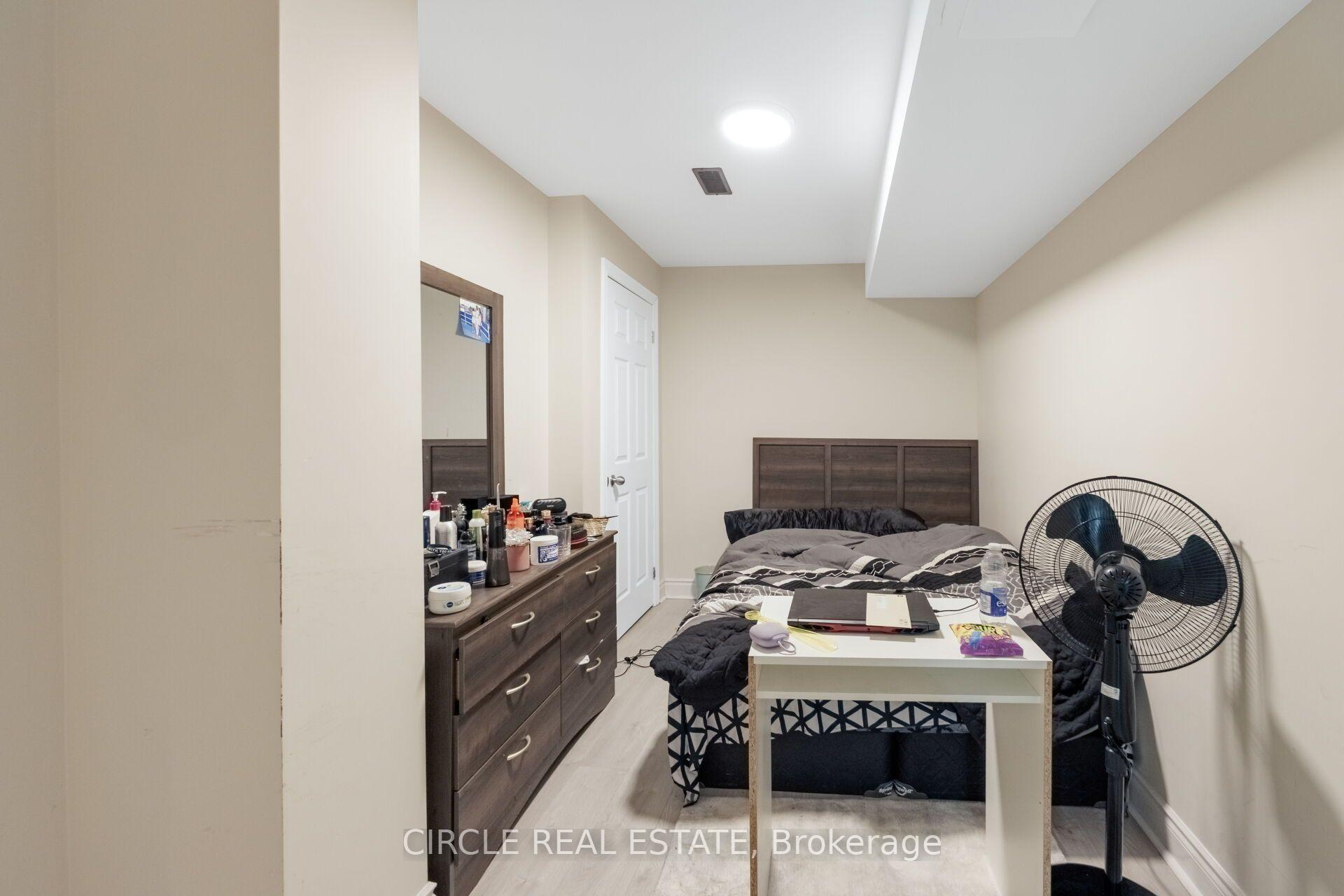 Photo 37 of 13 Lady Evelyn Crescent, Brampton, Bram West — HOMEH