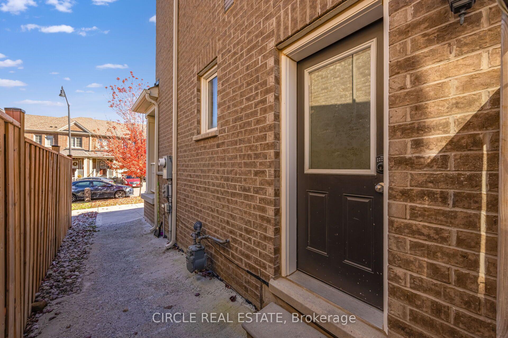 Photo 42 of 13 Lady Evelyn Crescent, Brampton, Bram West — HOMEH