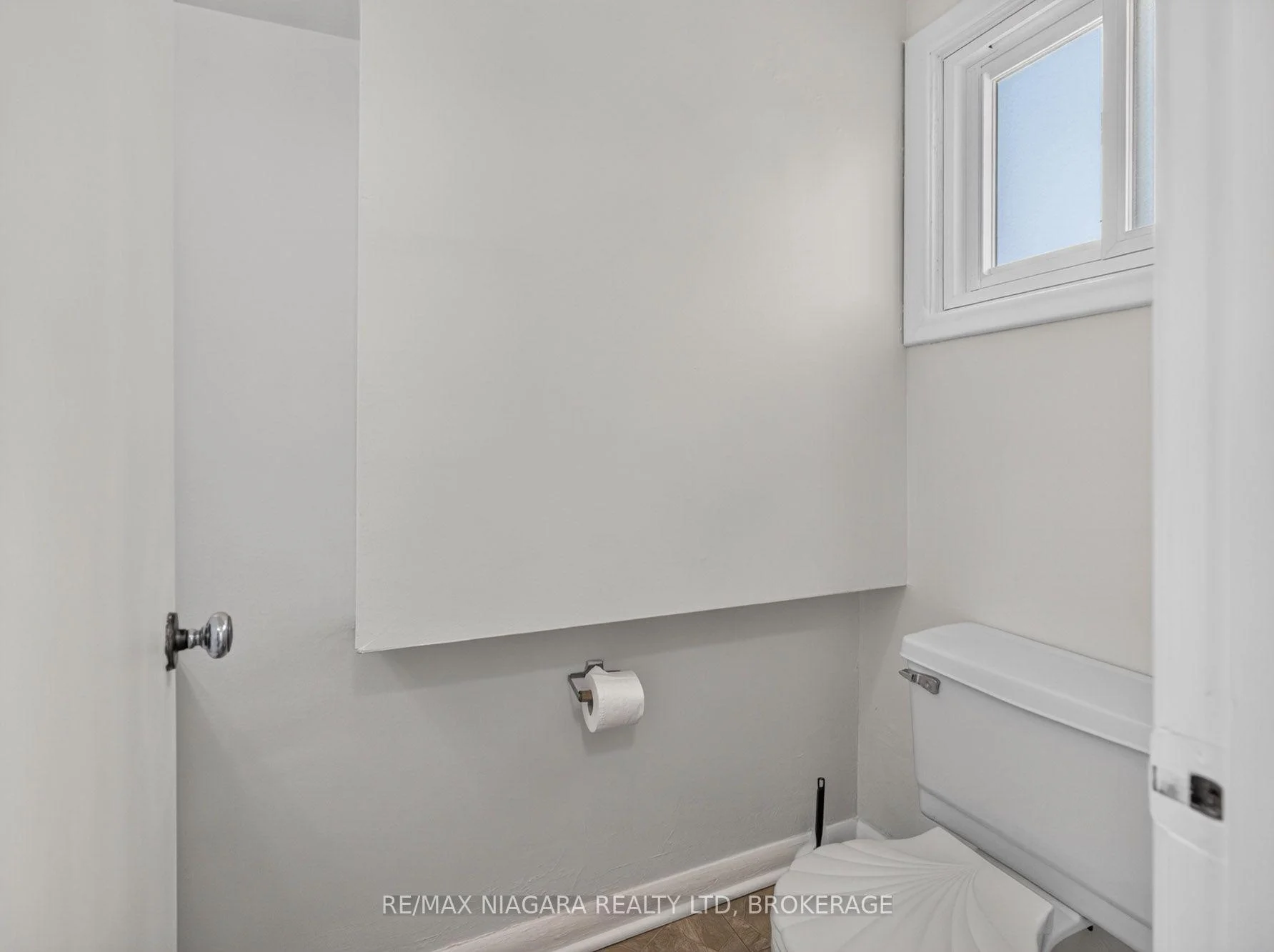 Photo 25 of 4534 Pettit Avenue, Niagara Falls, Morrison — HOMEH