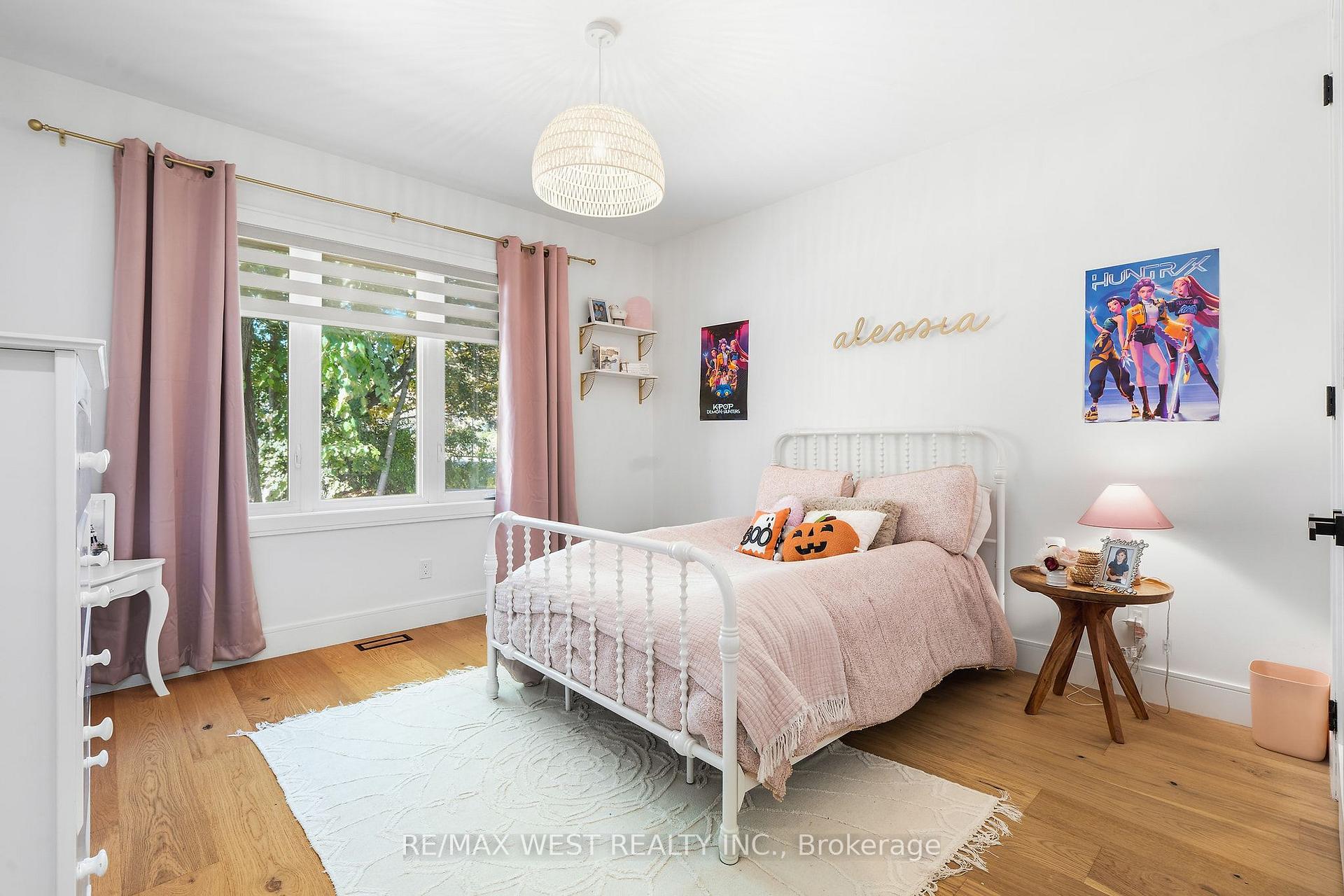 Photo 20 of 42 Woolton Crescent, North York, Brookhaven-Amesbury — HOMEH