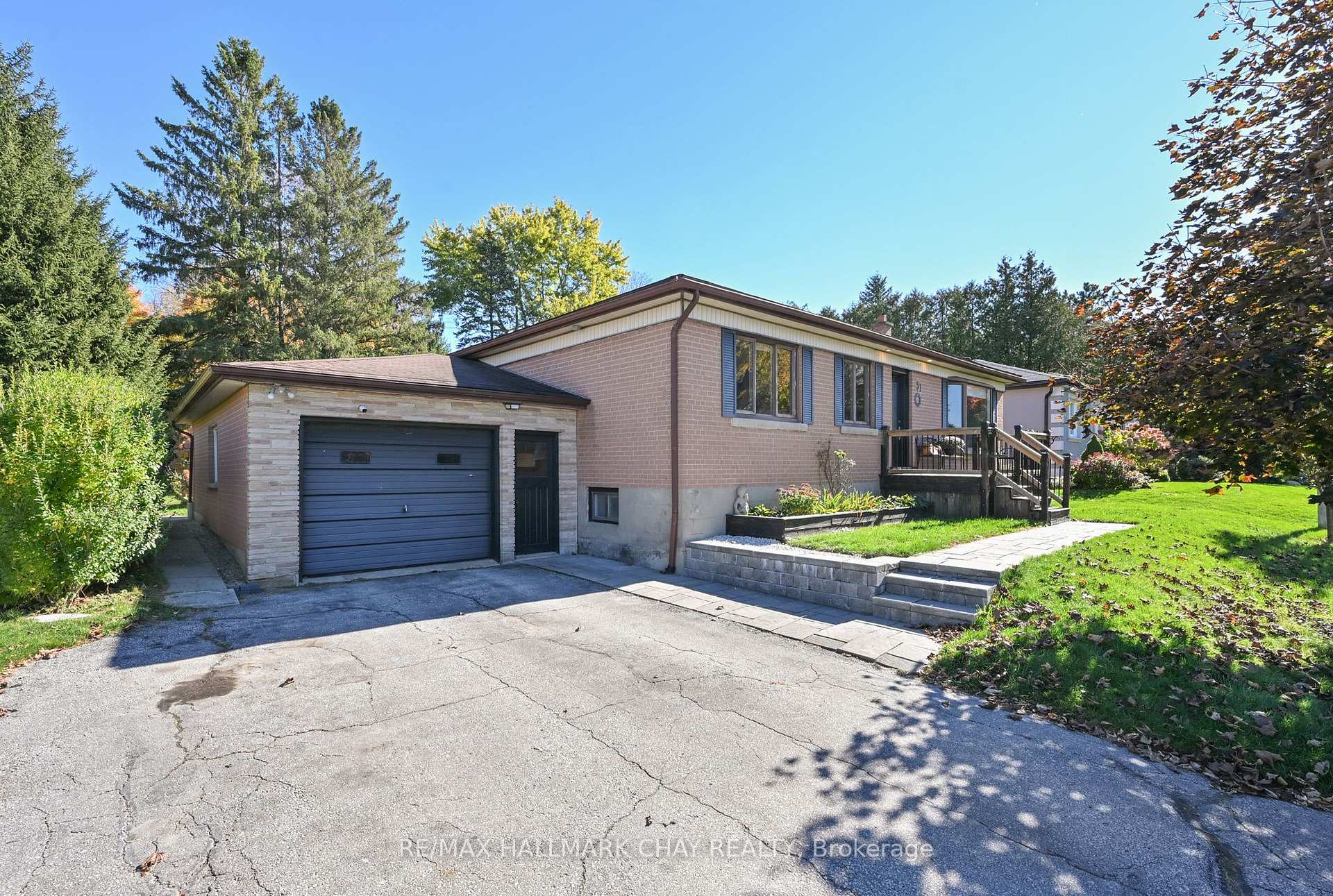 Photo 2 of 51 William Street, New Tecumseth, Alliston — HOMEH