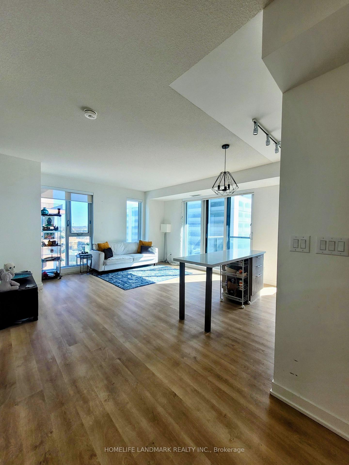 Photo 5 of Unit 711, 8119 Birchmount Road, Markham, Unionville — HOMEH