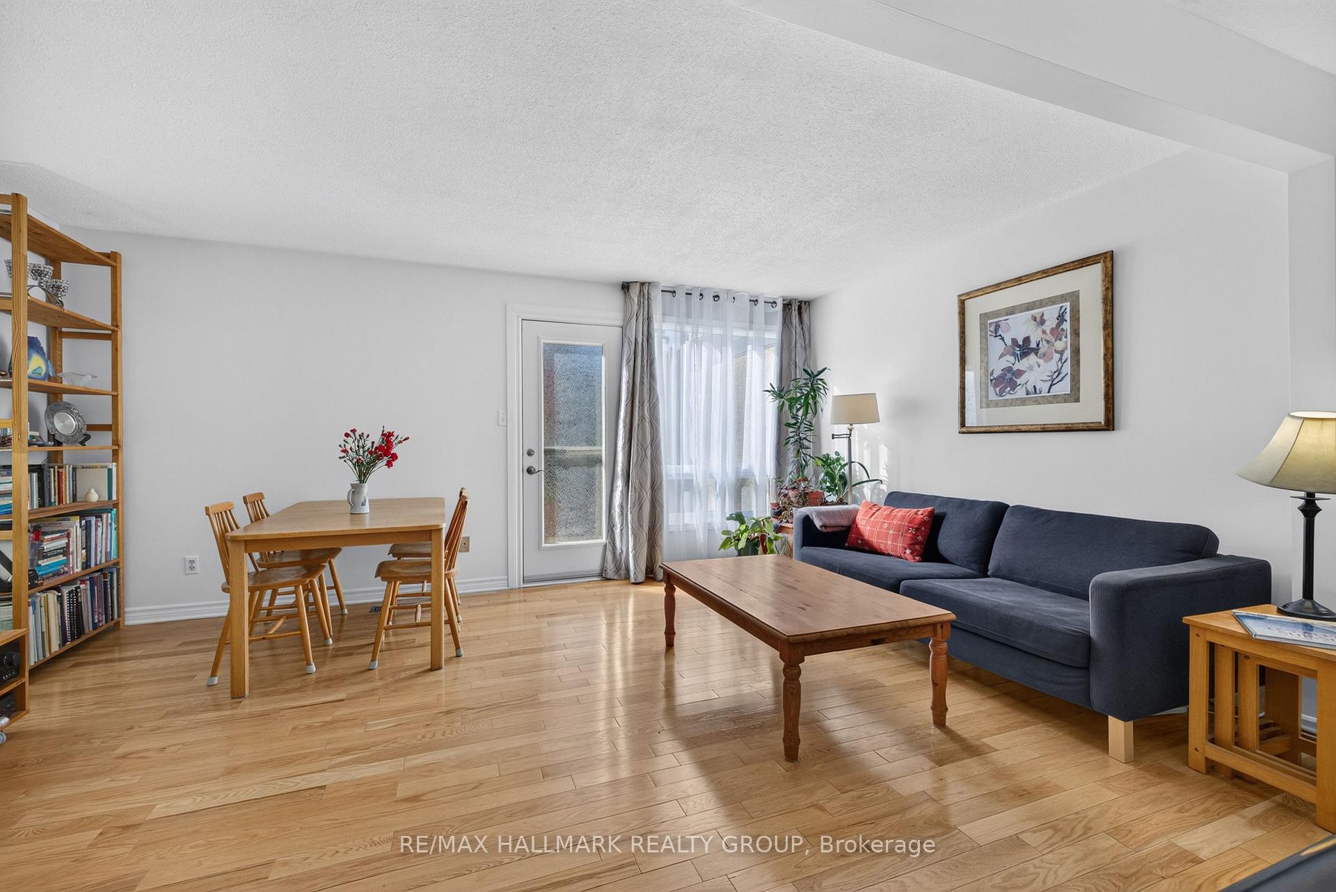 Photo 7 of 163 McClintock Way, Ottawa, Kanata - Katimavik — HOMEH