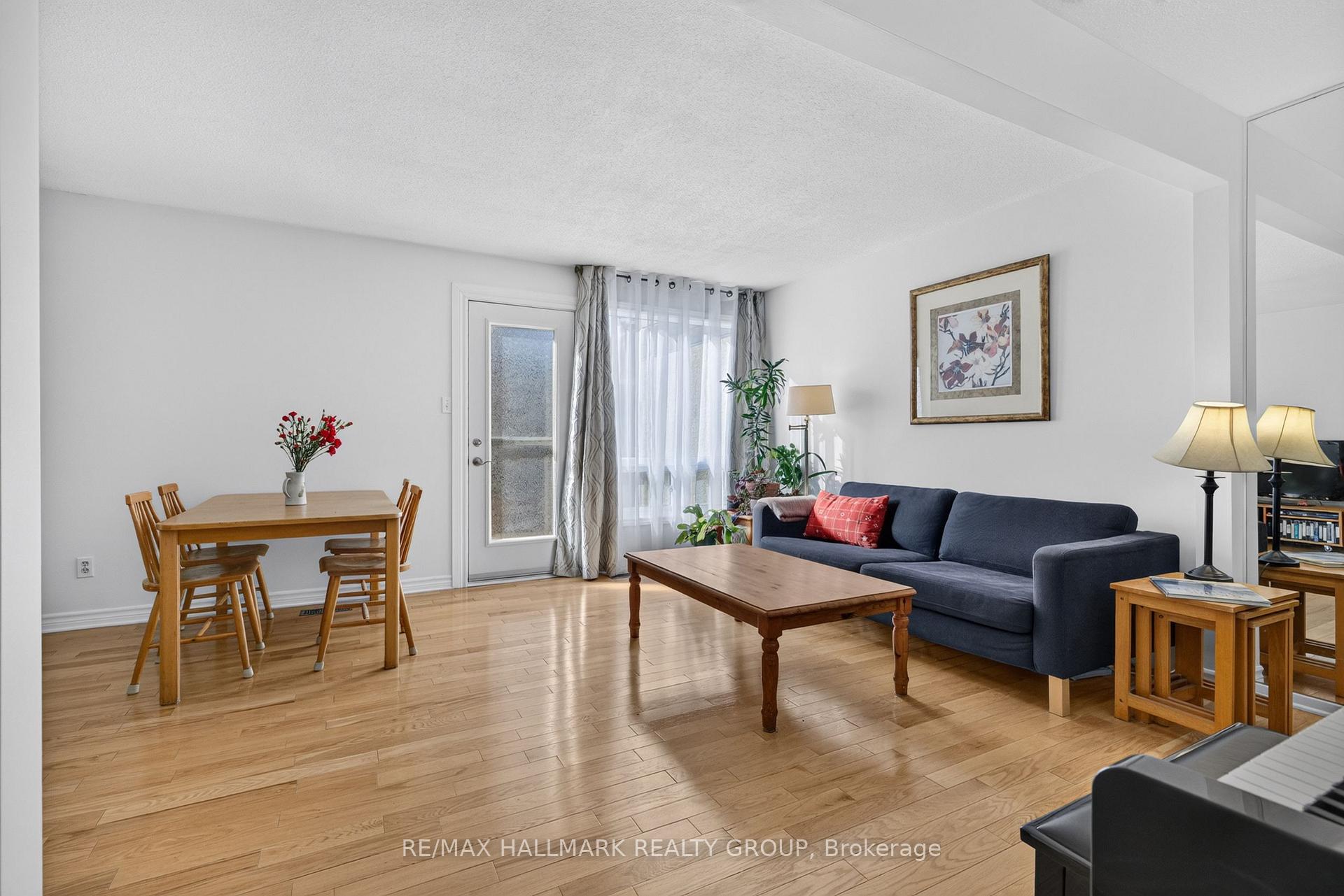 Photo 8 of 163 McClintock Way, Ottawa, Kanata - Katimavik — HOMEH