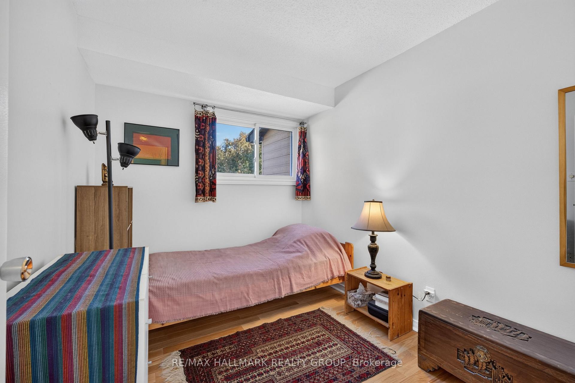 Photo 33 of 163 McClintock Way, Ottawa, Kanata - Katimavik — HOMEH