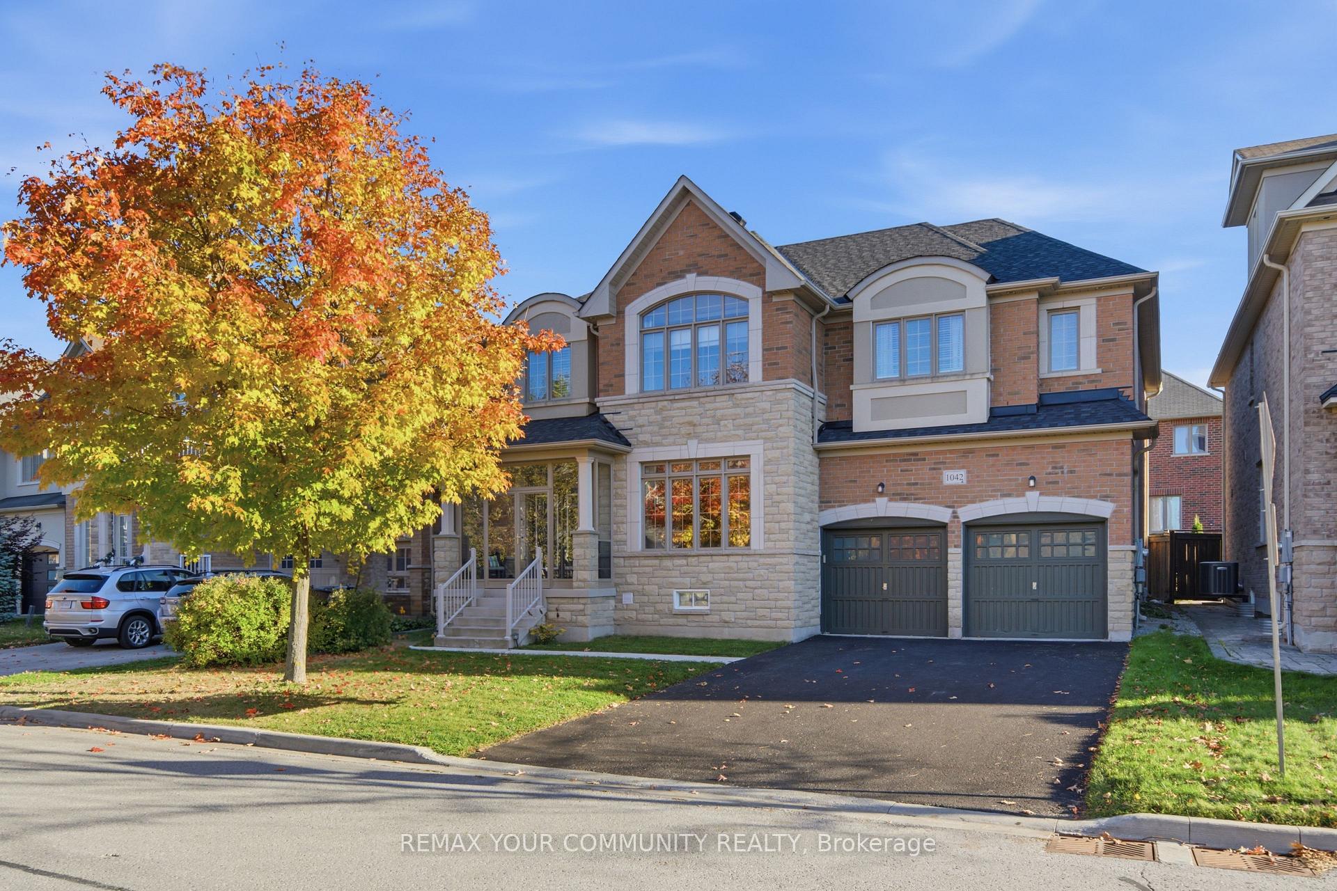Photo 2 of 1042 Wilbur Pipher Circle, Newmarket, Stonehaven-Wyndham — HOMEH
