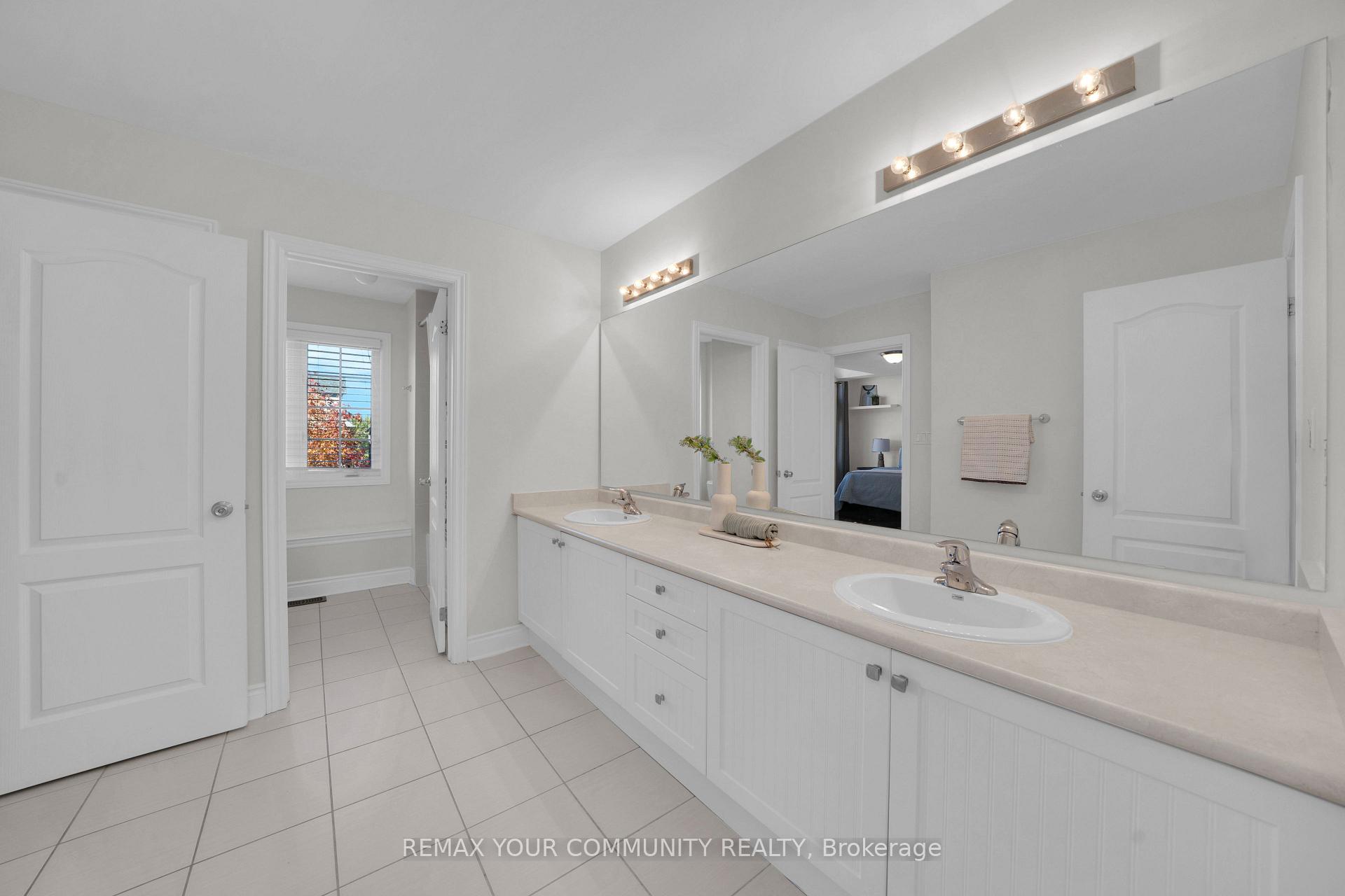 Photo 34 of 1042 Wilbur Pipher Circle, Newmarket, Stonehaven-Wyndham — HOMEH