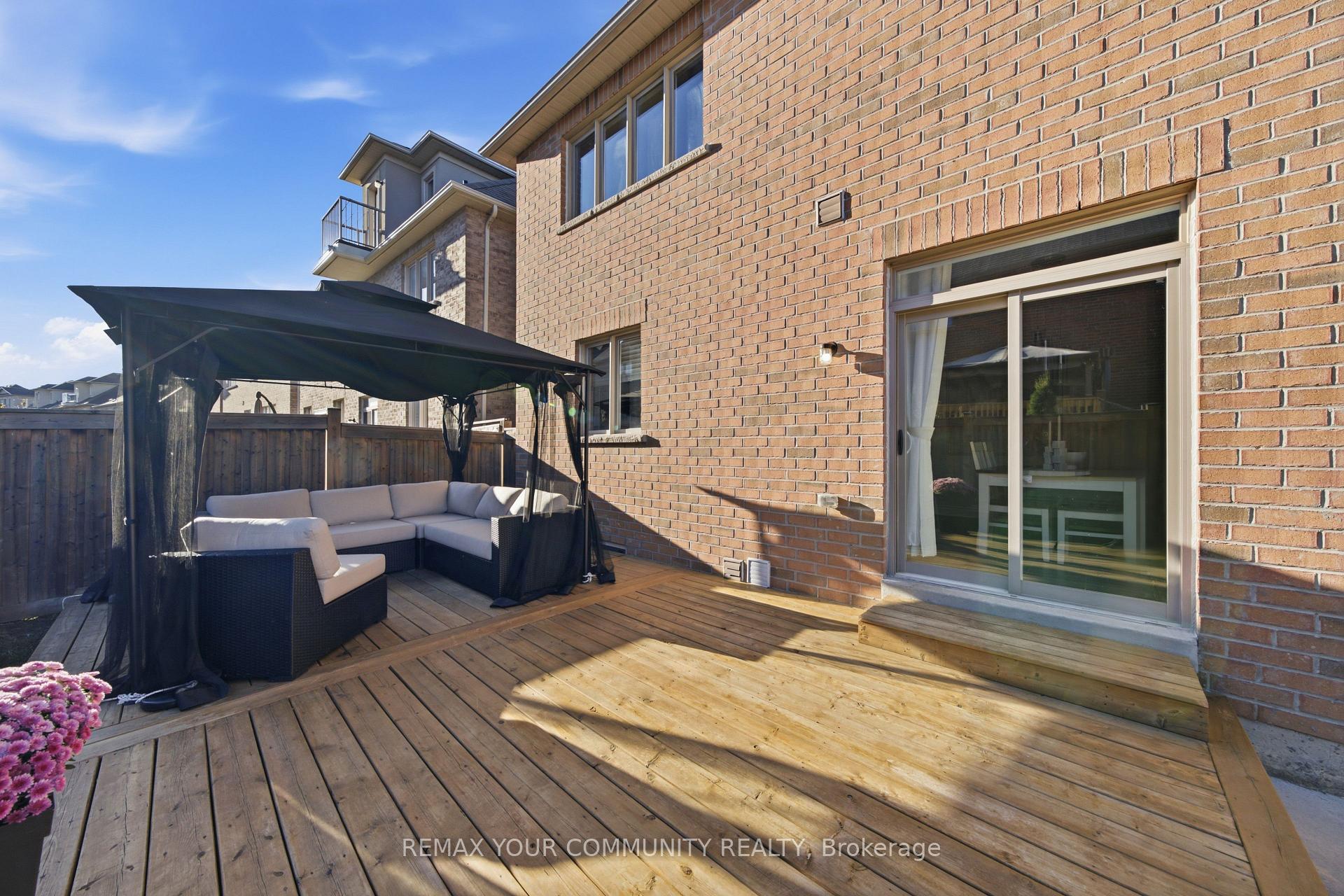 Photo 38 of 1042 Wilbur Pipher Circle, Newmarket, Stonehaven-Wyndham — HOMEH