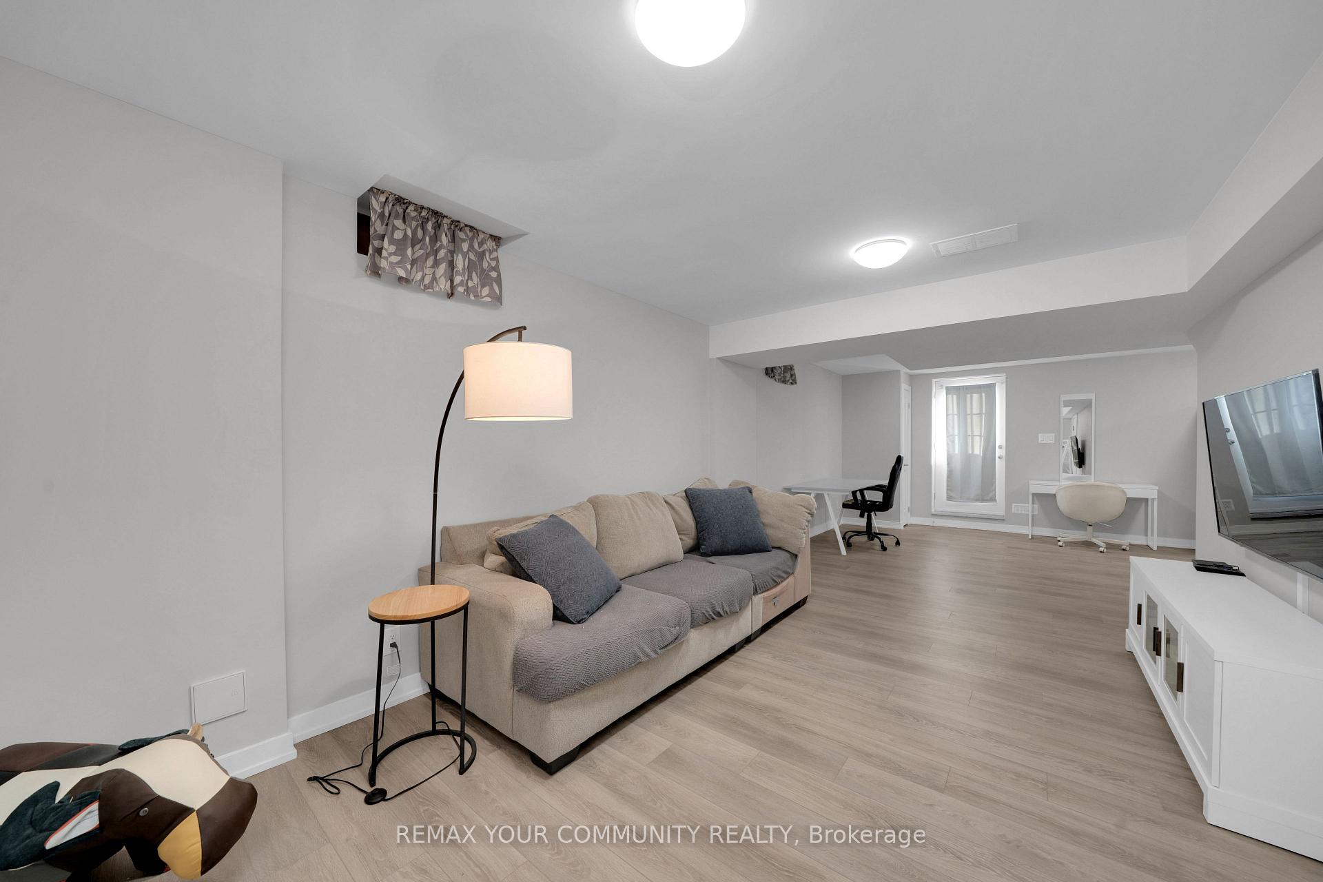 Photo 42 of 1042 Wilbur Pipher Circle, Newmarket, Stonehaven-Wyndham — HOMEH