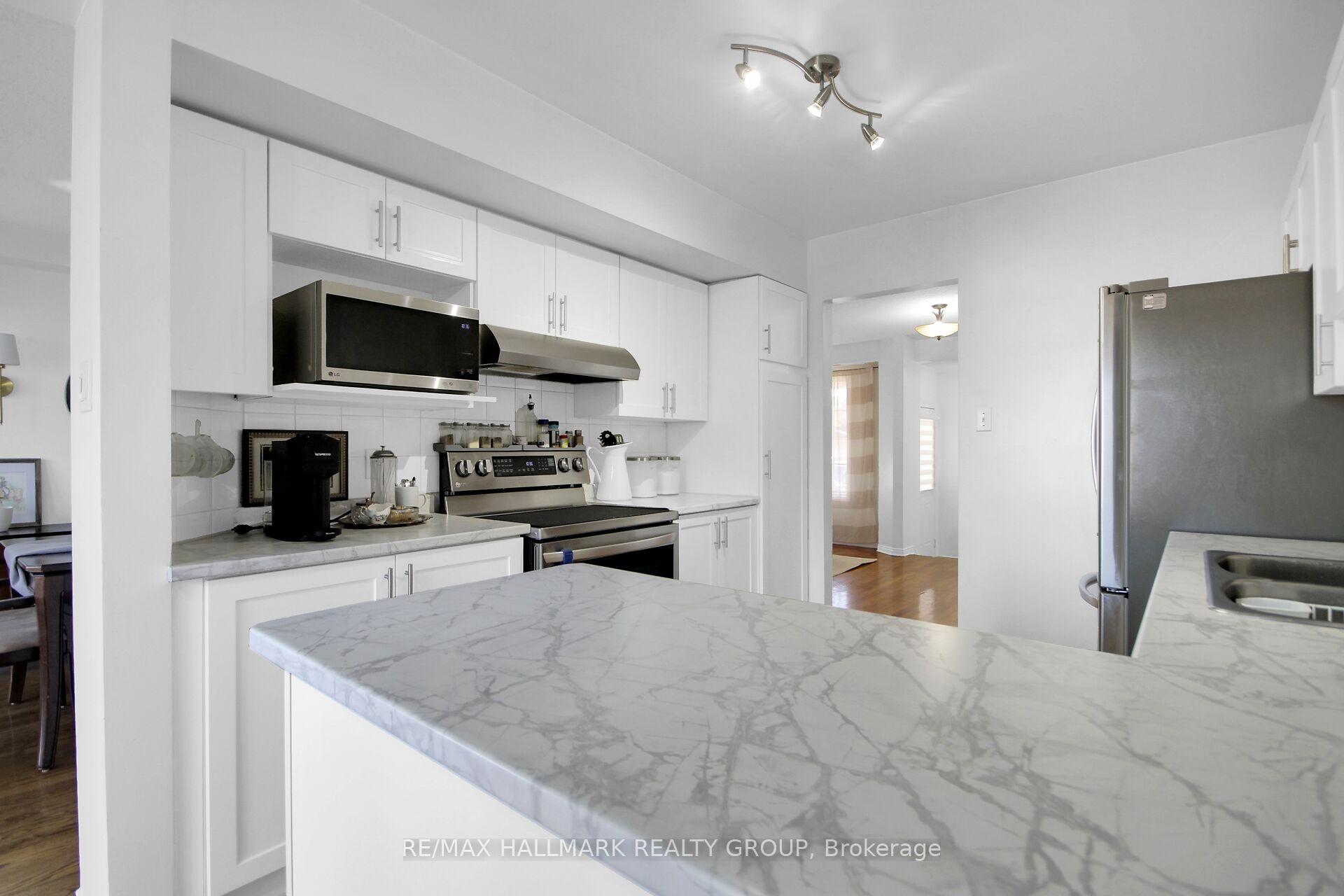 Photo 12 of 62 Sutcliffe Terrace, Ottawa, Barrhaven - Longfields — HOMEH