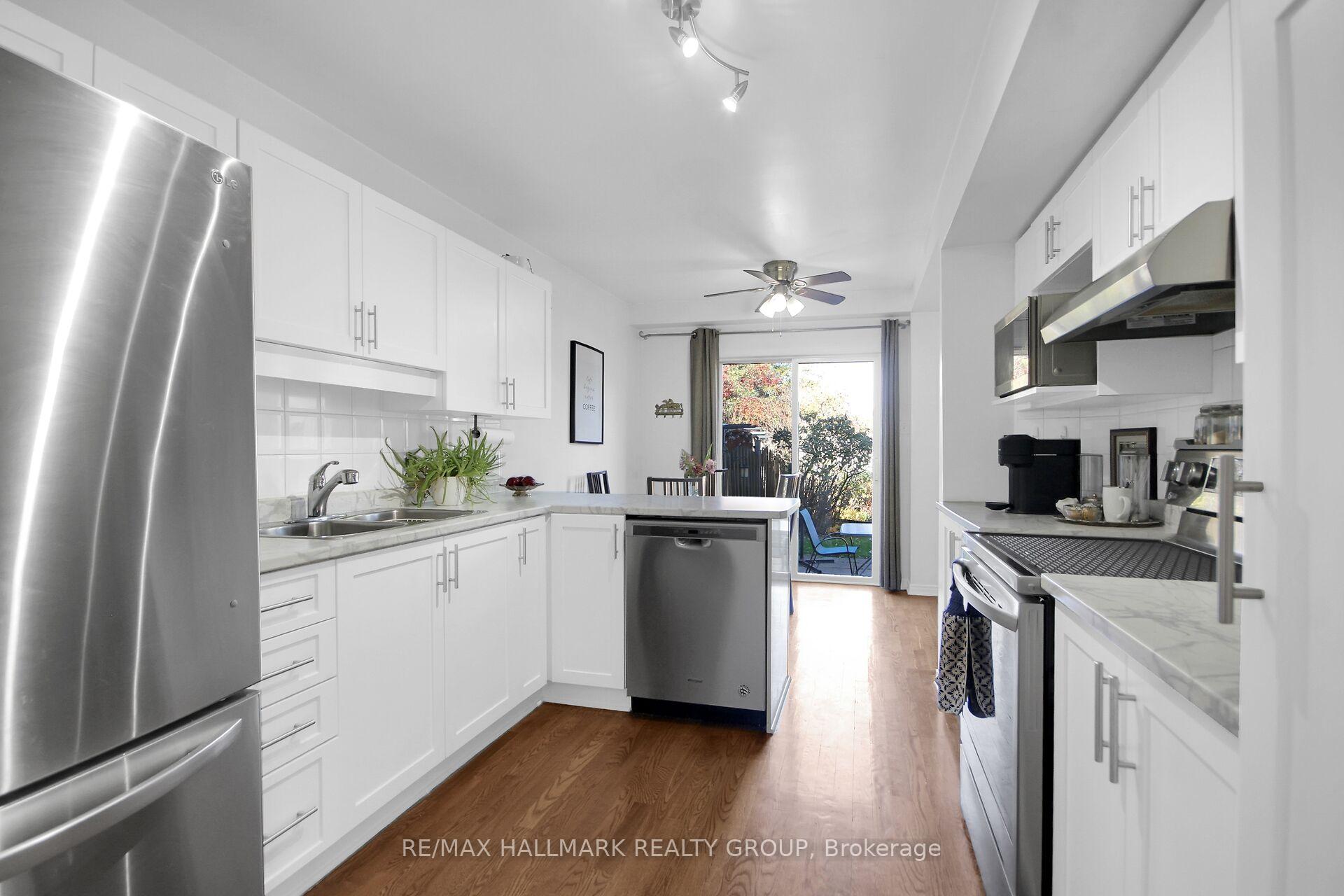 Photo 15 of 62 Sutcliffe Terrace, Ottawa, Barrhaven - Longfields — HOMEH