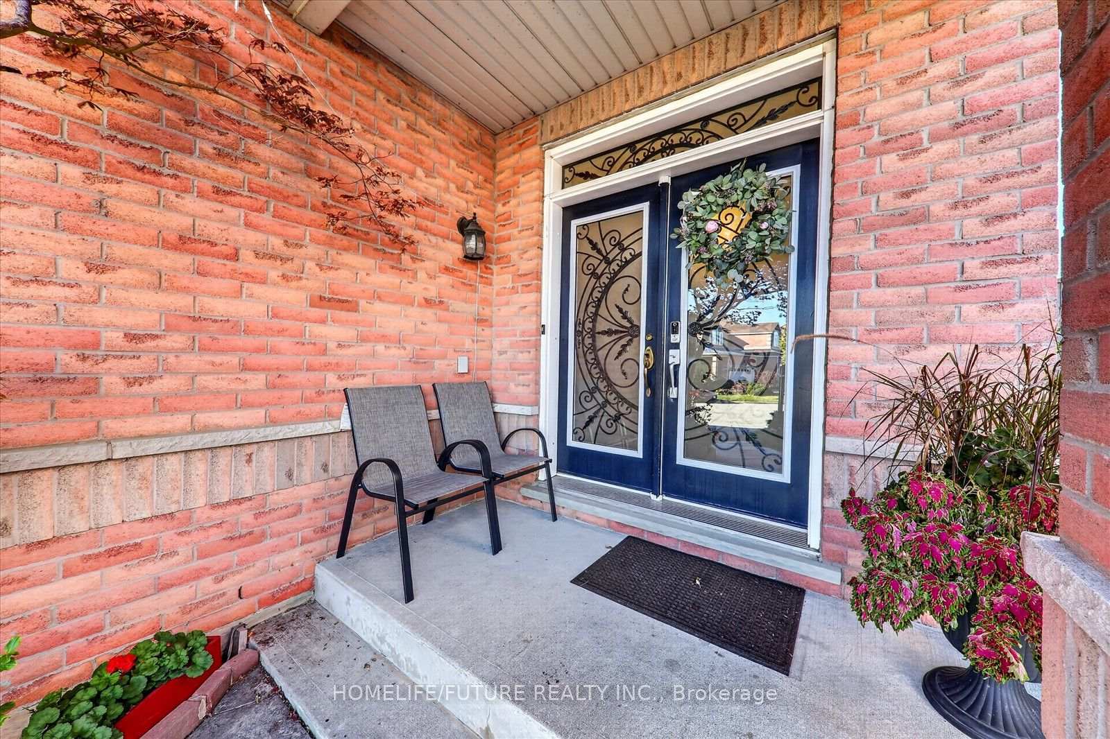 Photo 5 of 24 Medley Crescent, Markham, Milliken Mills East — HOMEH