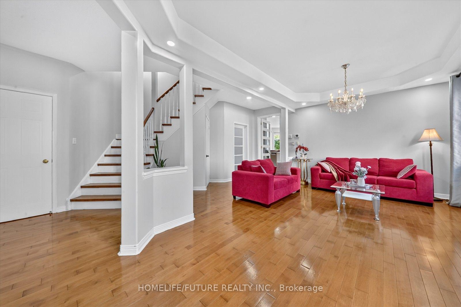 Photo 8 of 24 Medley Crescent, Markham, Milliken Mills East — HOMEH