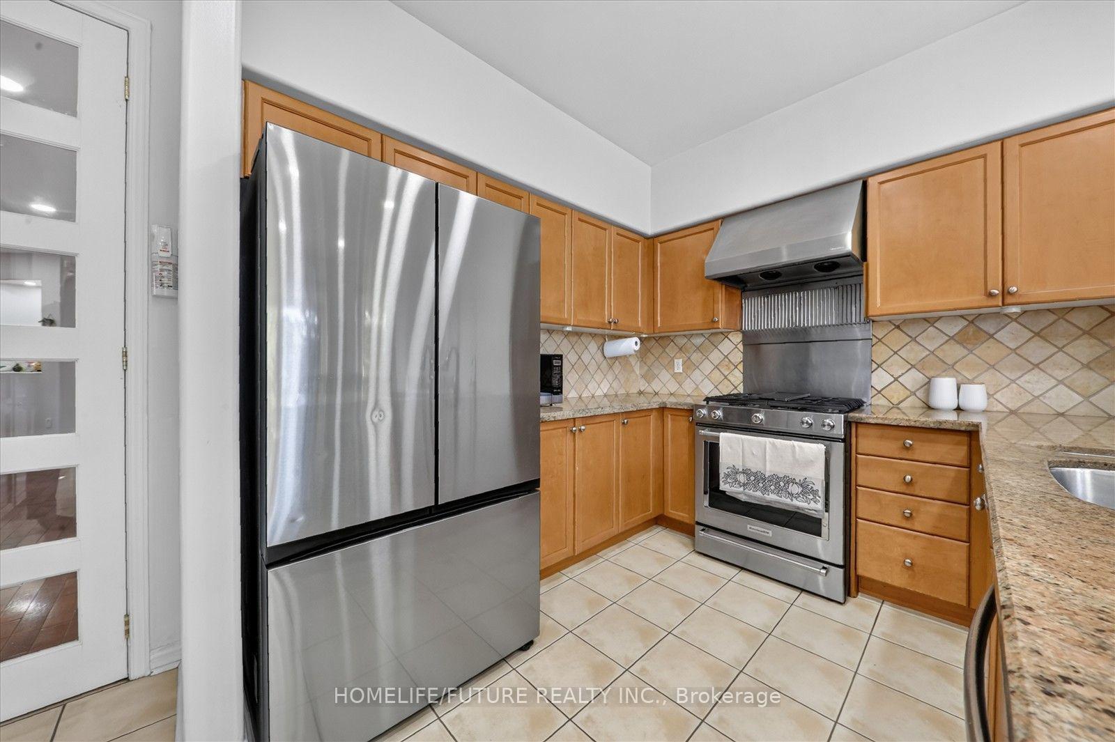 Photo 14 of 24 Medley Crescent, Markham, Milliken Mills East — HOMEH