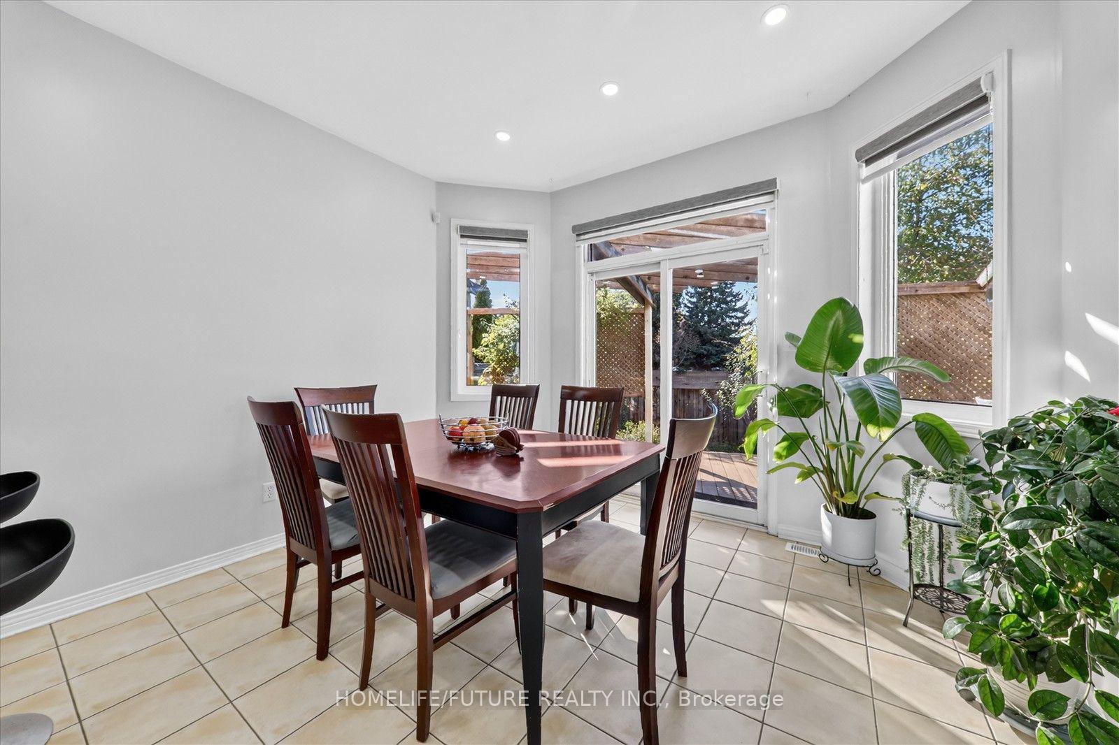 Photo 17 of 24 Medley Crescent, Markham, Milliken Mills East — HOMEH
