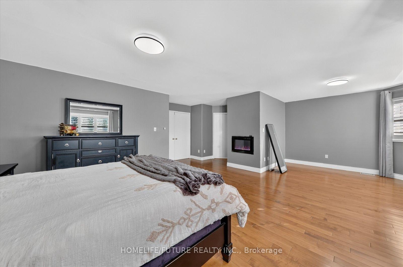 Photo 26 of 24 Medley Crescent, Markham, Milliken Mills East — HOMEH