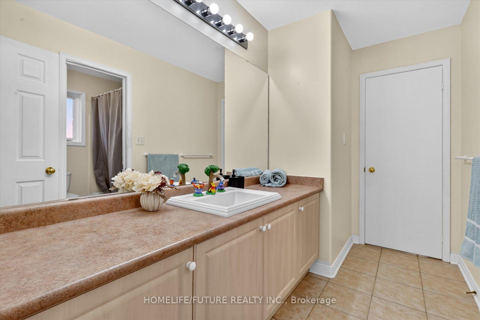 Photo 32 of 24 Medley Crescent, Markham, Milliken Mills East — HOMEH
