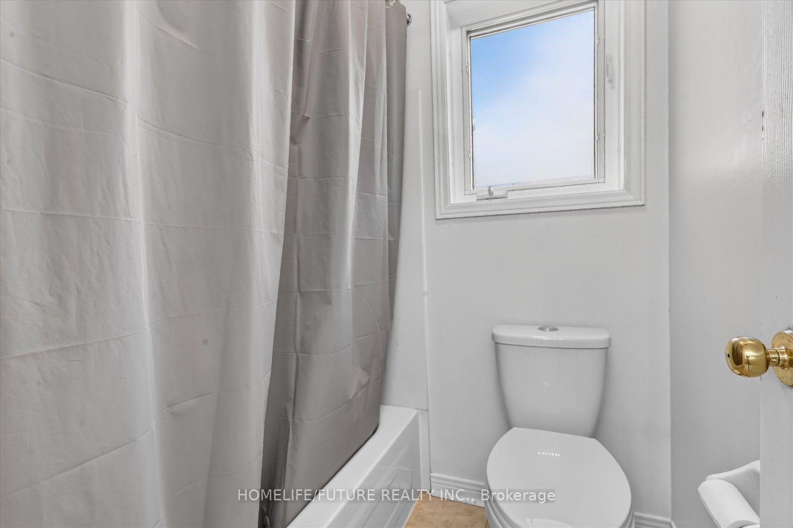 Photo 33 of 24 Medley Crescent, Markham, Milliken Mills East — HOMEH