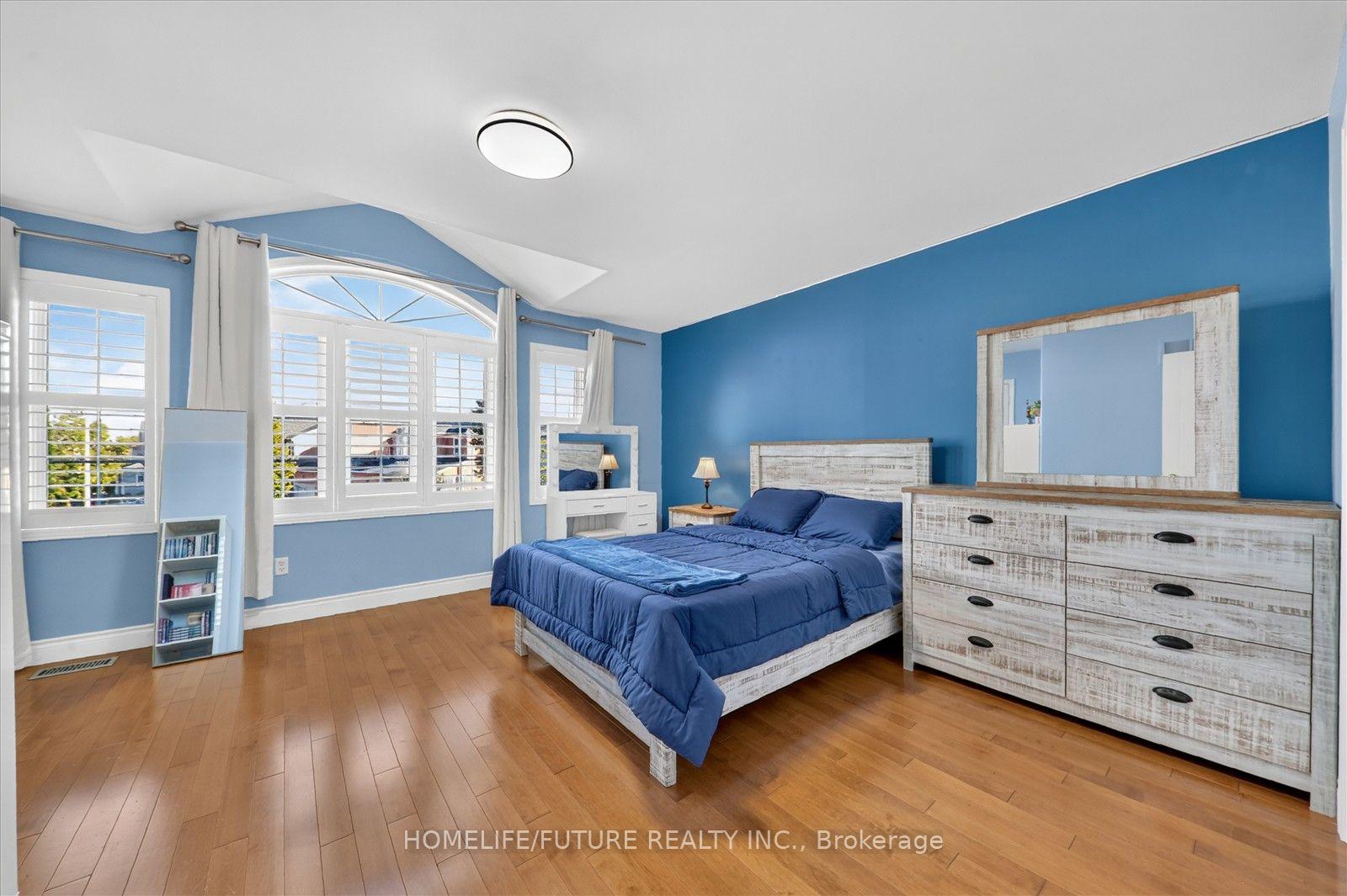 Photo 35 of 24 Medley Crescent, Markham, Milliken Mills East — HOMEH