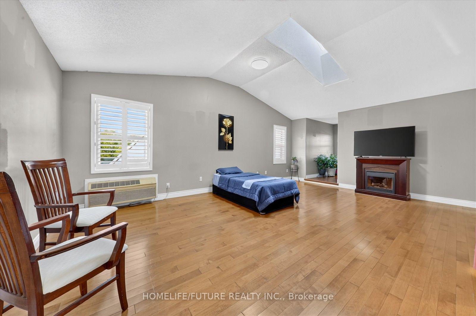 Photo 37 of 24 Medley Crescent, Markham, Milliken Mills East — HOMEH