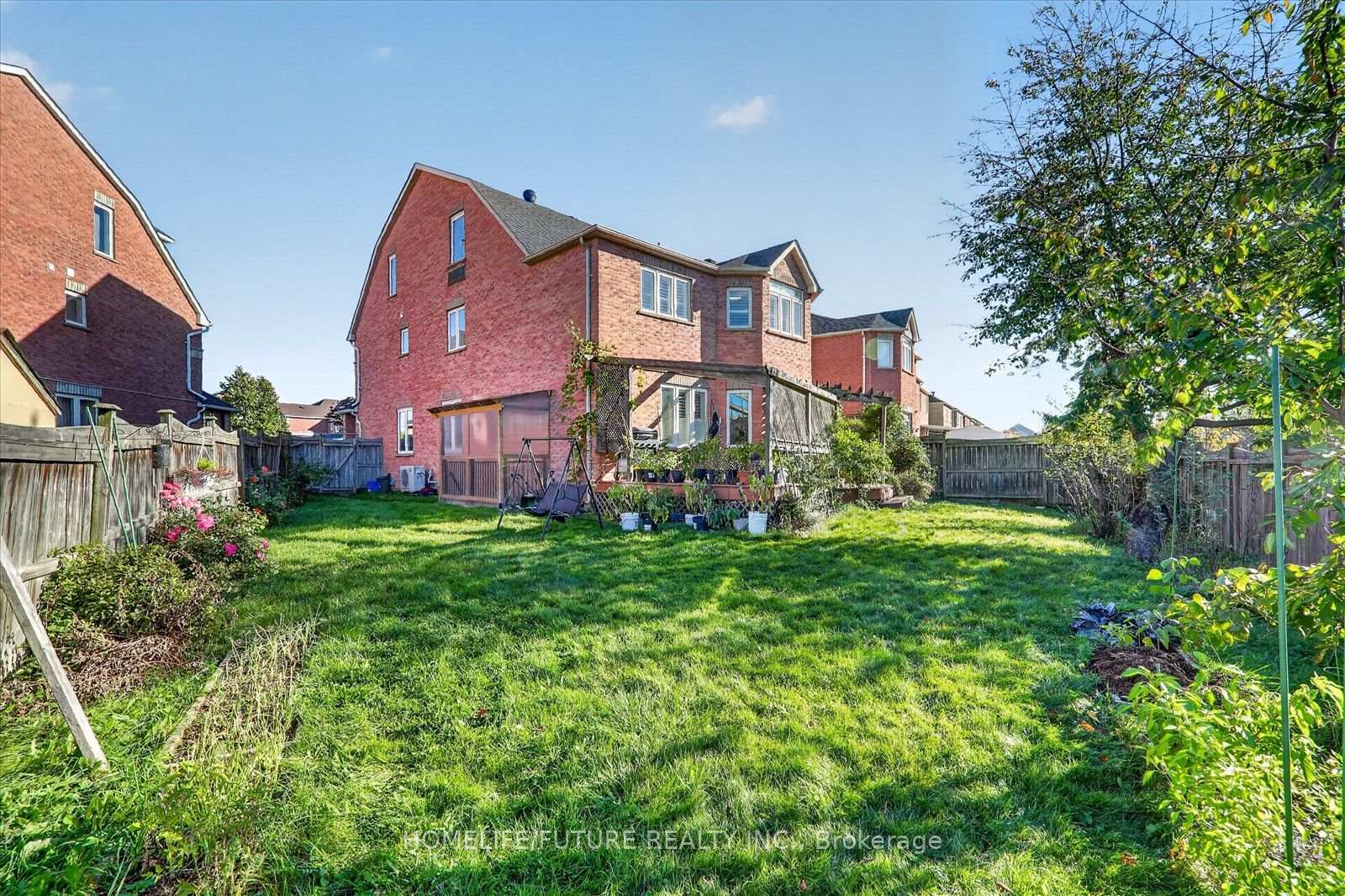 Photo 49 of 24 Medley Crescent, Markham, Milliken Mills East — HOMEH