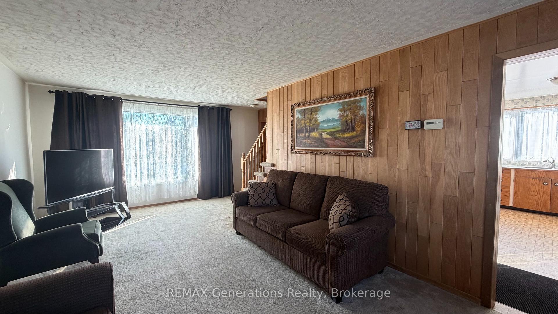 Photo 4 of 3 Poplar Crescent, Terrace Bay, TB-92 — HOMEH