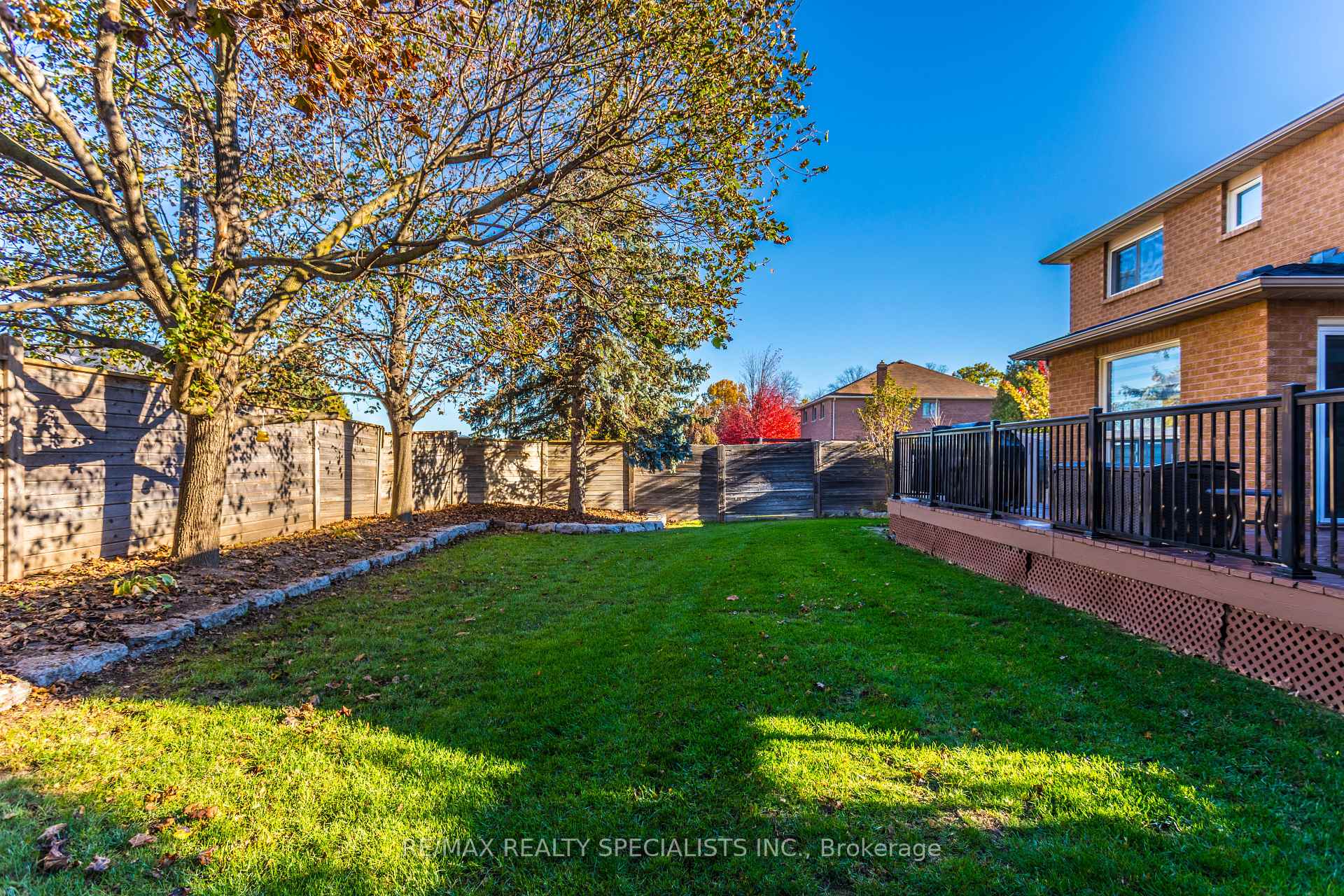 Photo 46 of 1 Burwash Court, Brampton, Heart Lake West — HOMEH