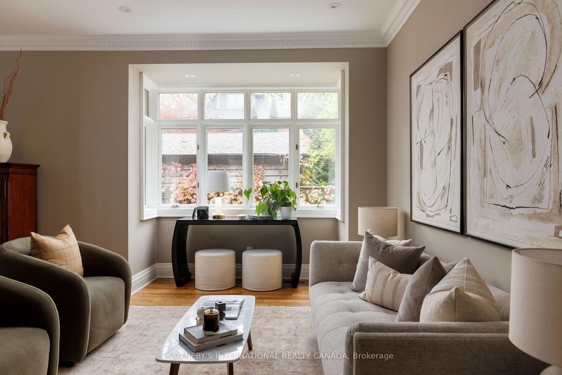 Photo 4 of 1 Nina Street, Toronto, Casa Loma — HOMEH