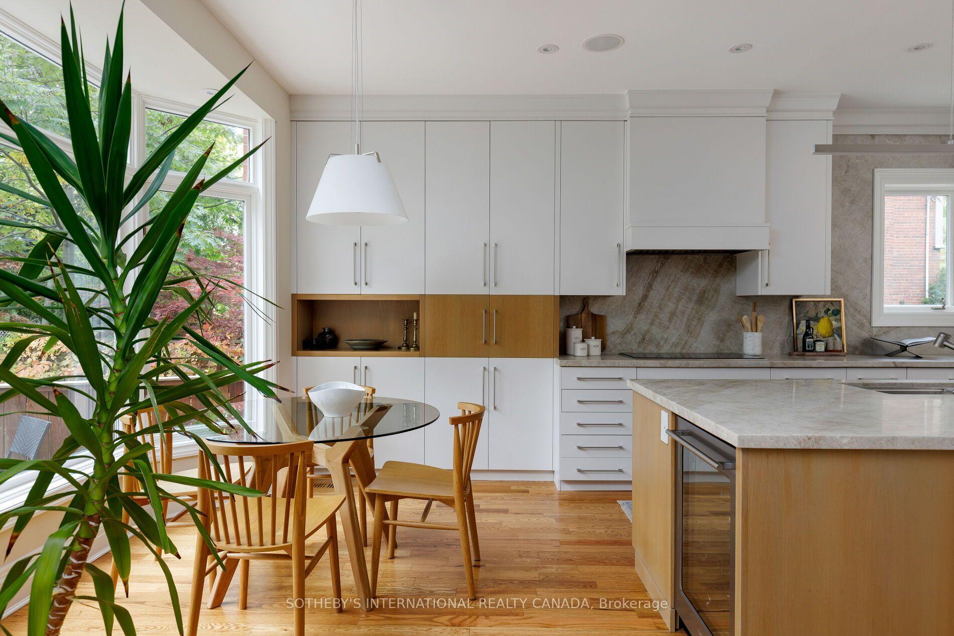 Photo 8 of 1 Nina Street, Toronto, Casa Loma — HOMEH