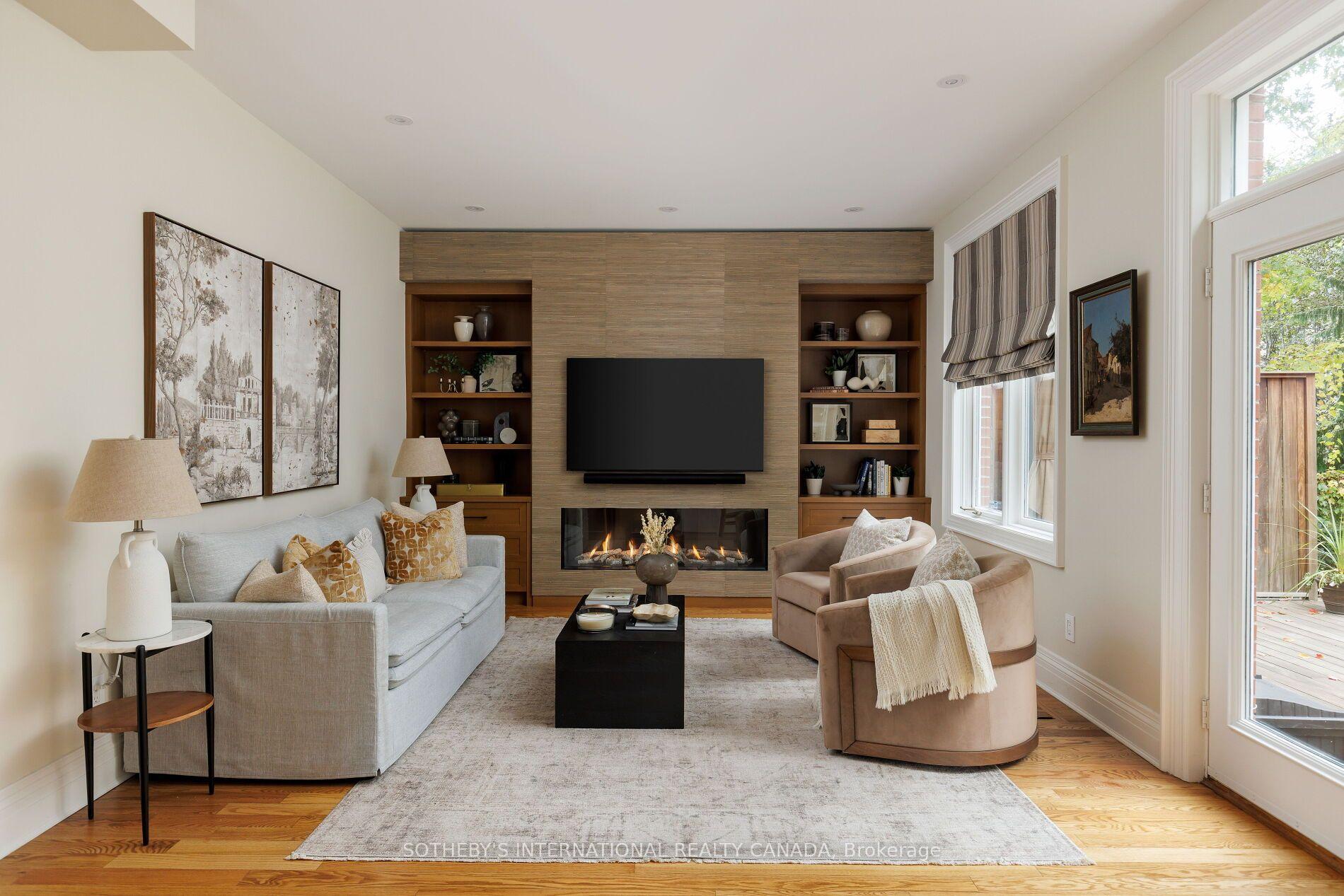 Photo 10 of 1 Nina Street, Toronto, Casa Loma — HOMEH