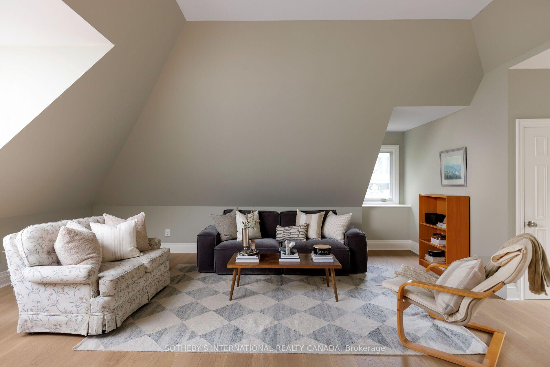 Photo 24 of 1 Nina Street, Toronto, Casa Loma — HOMEH