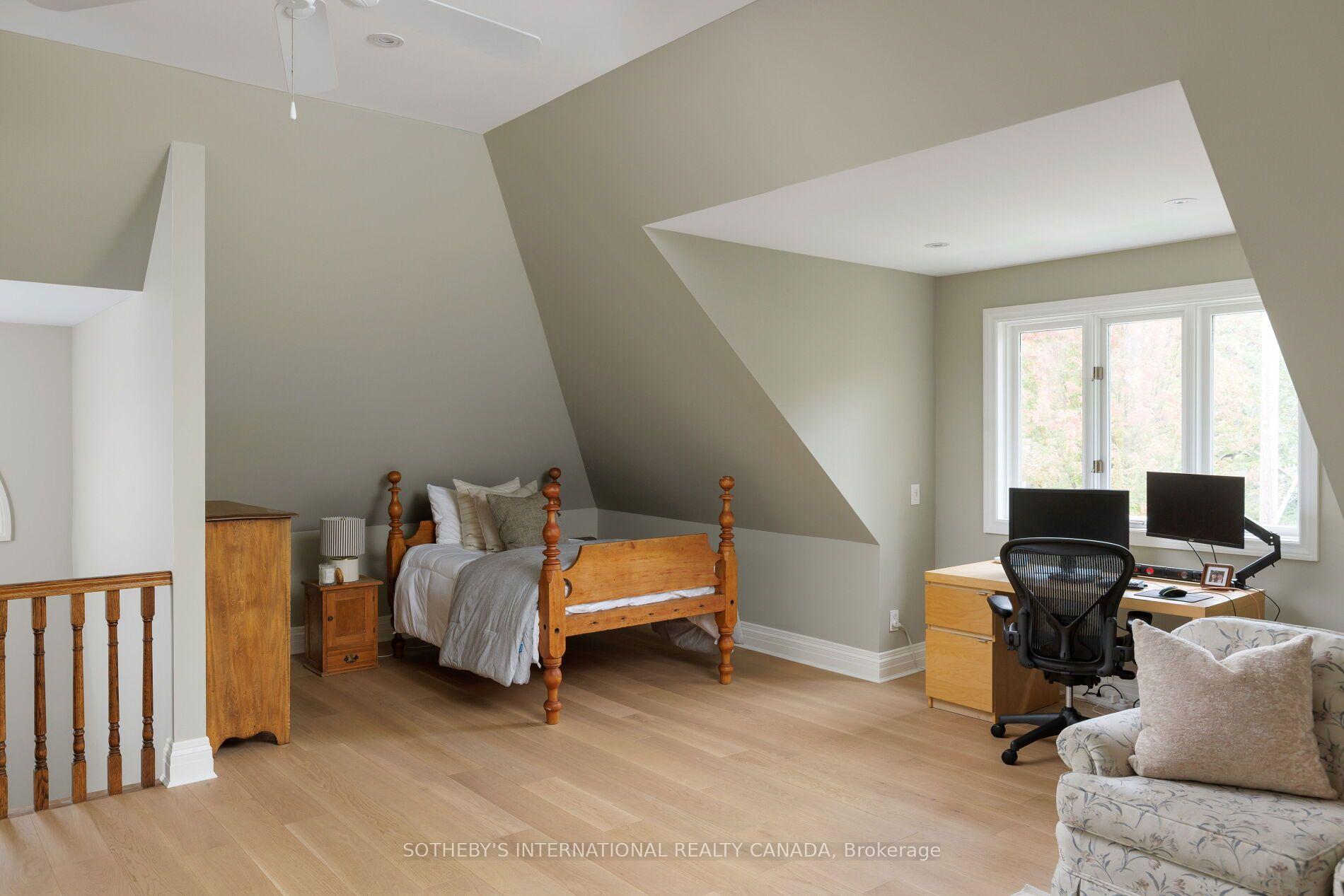 Photo 25 of 1 Nina Street, Toronto, Casa Loma — HOMEH