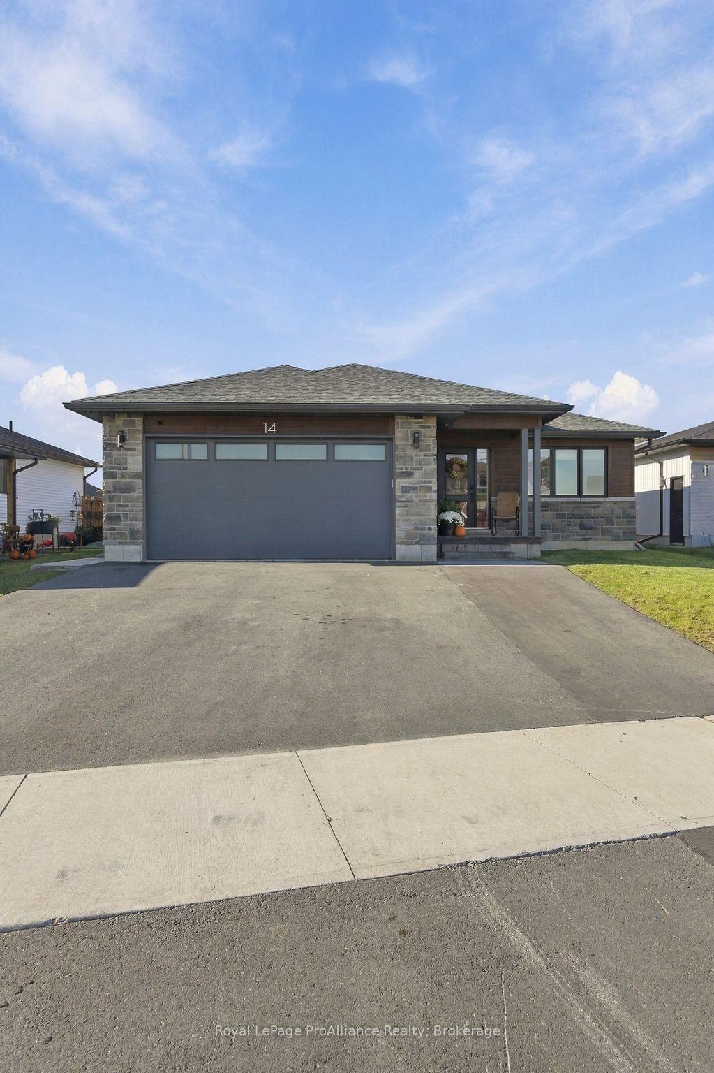 Photo 3 of 14 Horton Court, Belleville, Belleville Ward — HOMEH