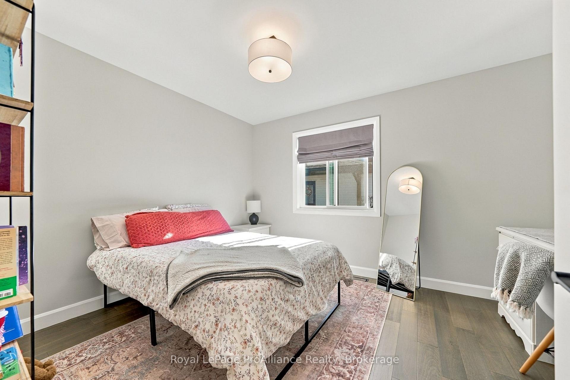 Photo 26 of 14 Horton Court, Belleville, Belleville Ward — HOMEH