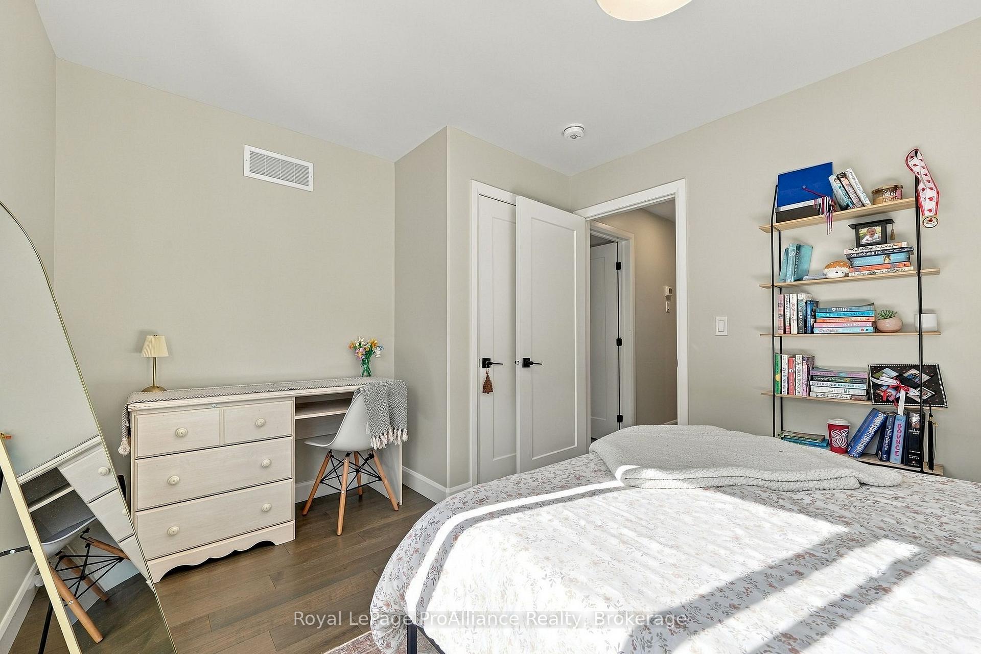 Photo 27 of 14 Horton Court, Belleville, Belleville Ward — HOMEH