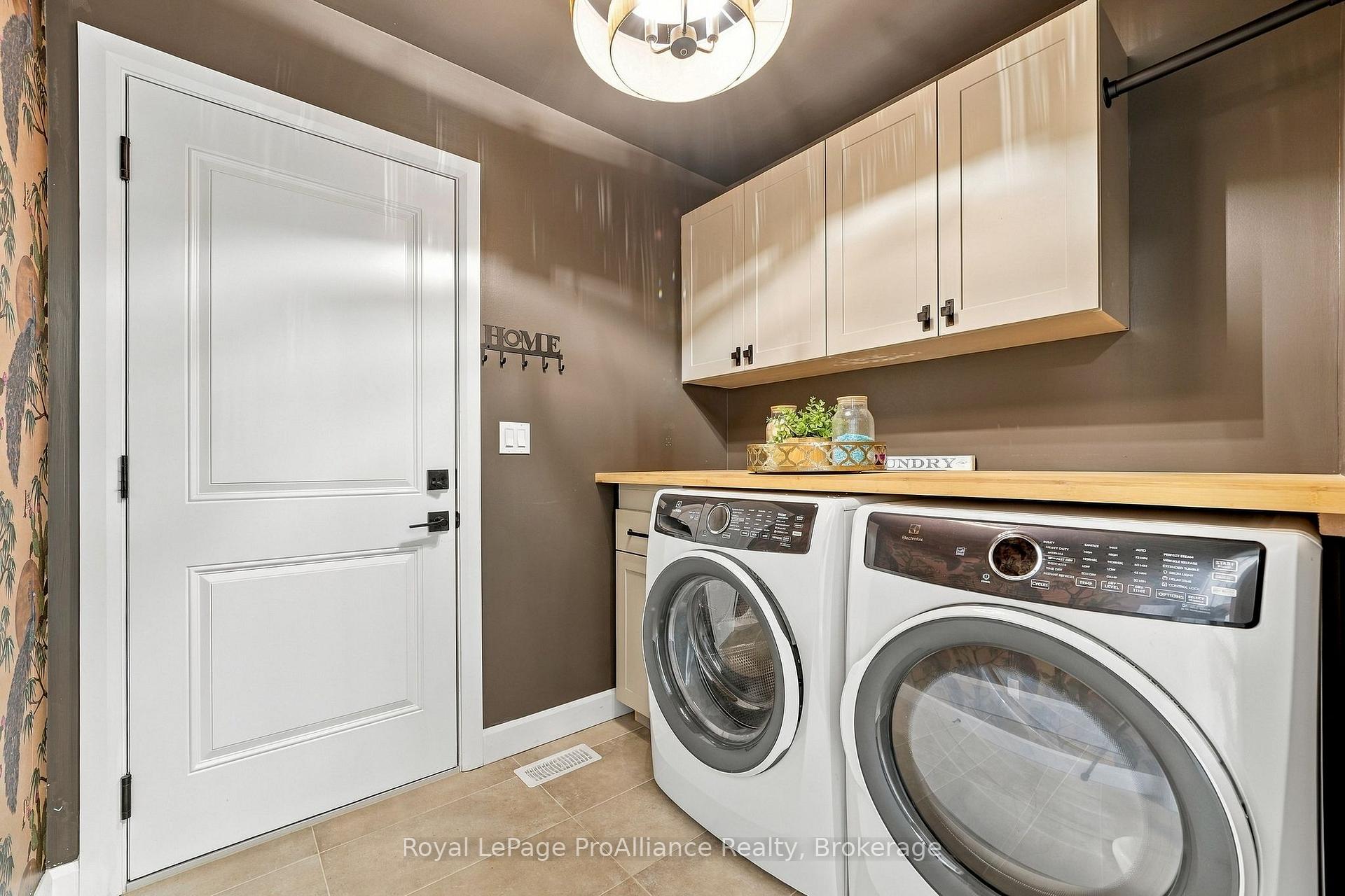 Photo 31 of 14 Horton Court, Belleville, Belleville Ward — HOMEH
