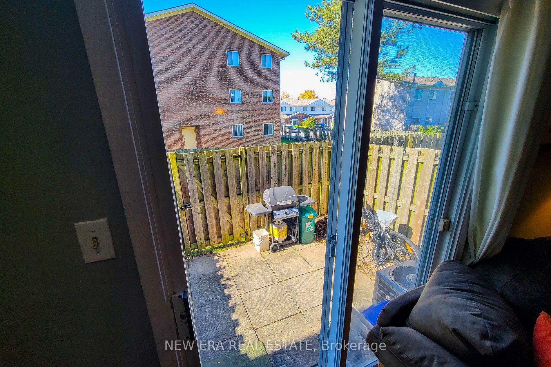 Photo 12 of Unit 36, 8136 Coventry Road, Niagara Falls, West Wood — HOMEH