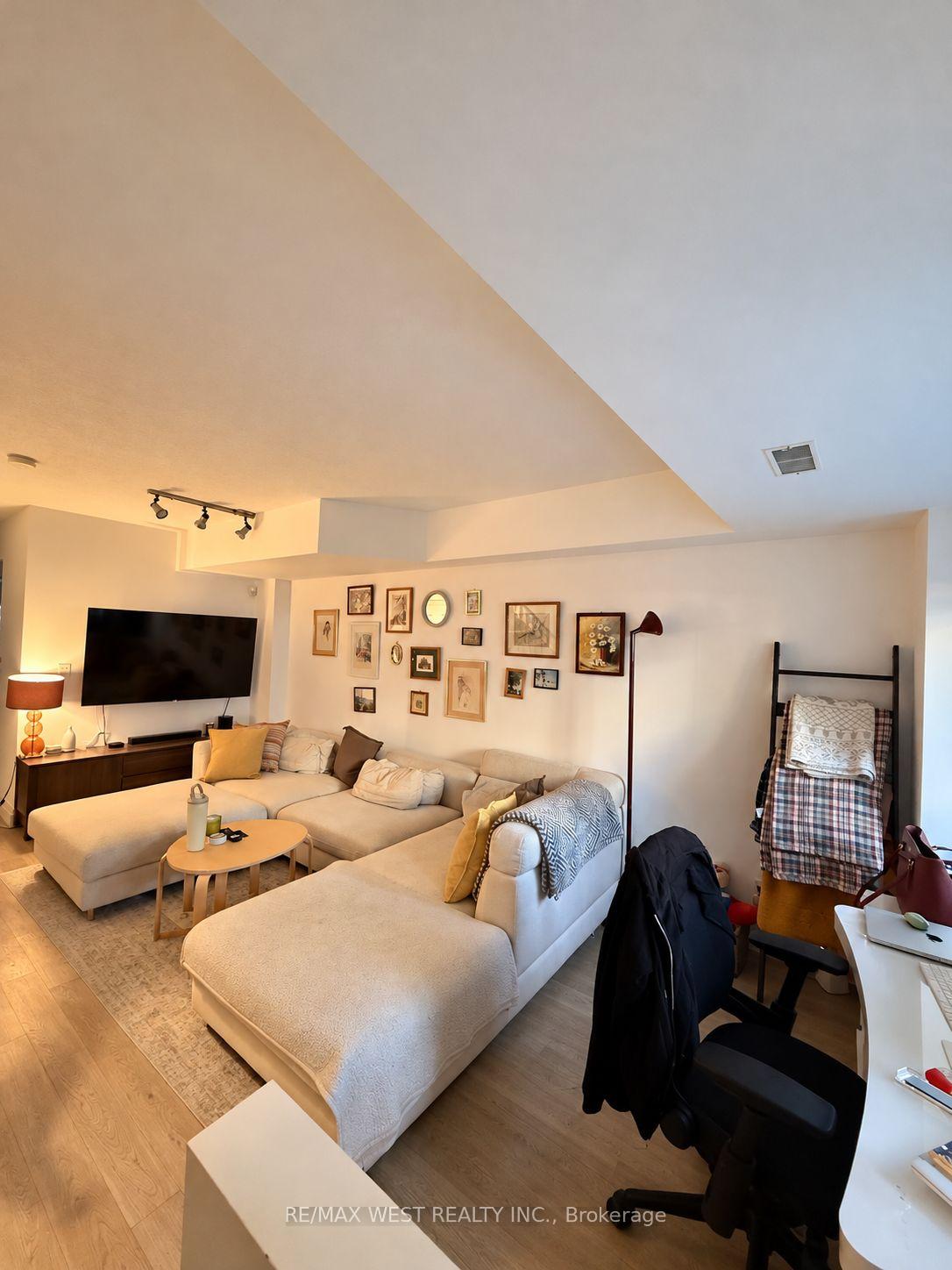 Photo 2 of Unit 99, 208 Niagara Street, Toronto, Niagara — HOMEH