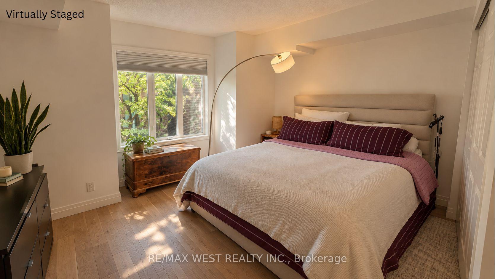 Photo 11 of Unit 99, 208 Niagara Street, Toronto, Niagara — HOMEH