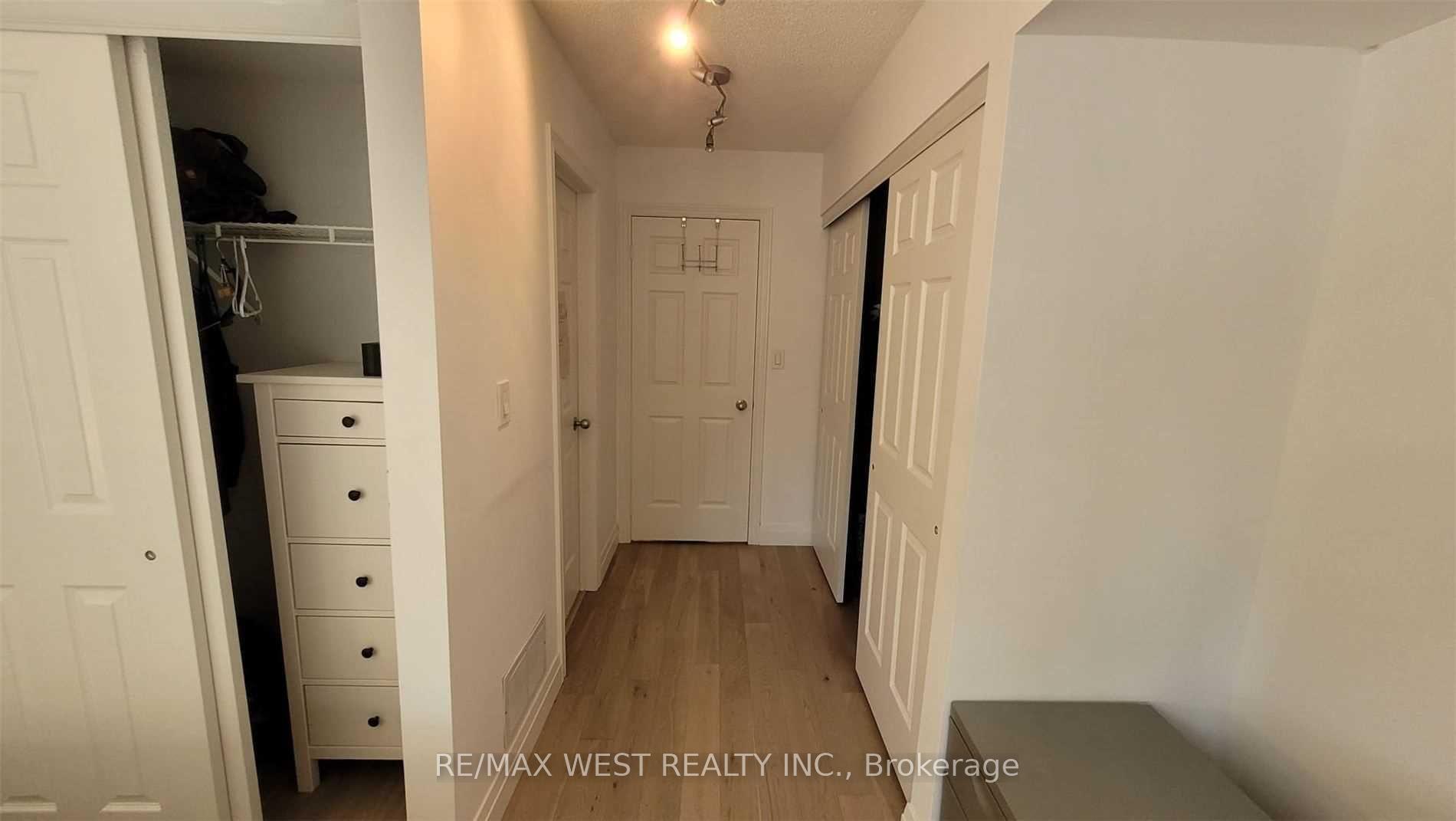Photo 13 of Unit 99, 208 Niagara Street, Toronto, Niagara — HOMEH