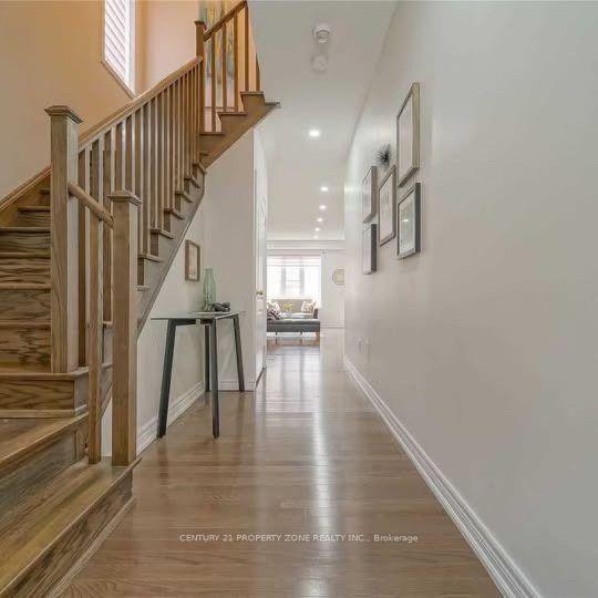 Photo 3 of Unit Upper, 17 Angelfish Road, Brampton, Northwest Brampton — HOMEH