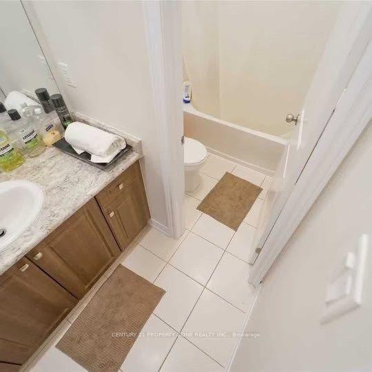Photo 14 of Unit Upper, 17 Angelfish Road, Brampton, Northwest Brampton — HOMEH