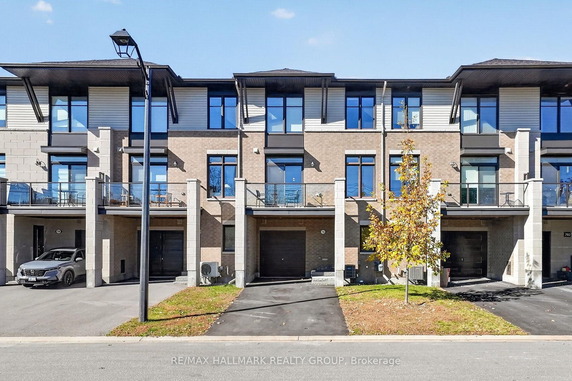 Photo 1 of 794 Cap Diamant Way, Ottawa, Camelot — HOMEH