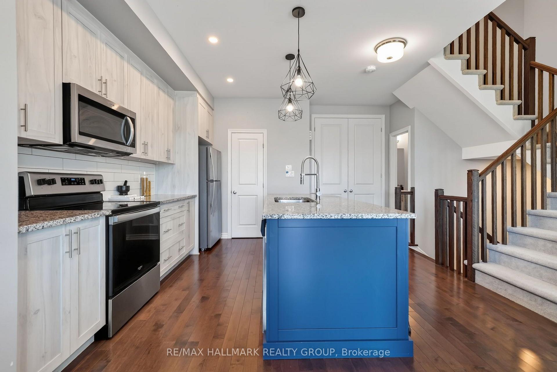 Photo 12 of 794 Cap Diamant Way, Ottawa, Camelot — HOMEH