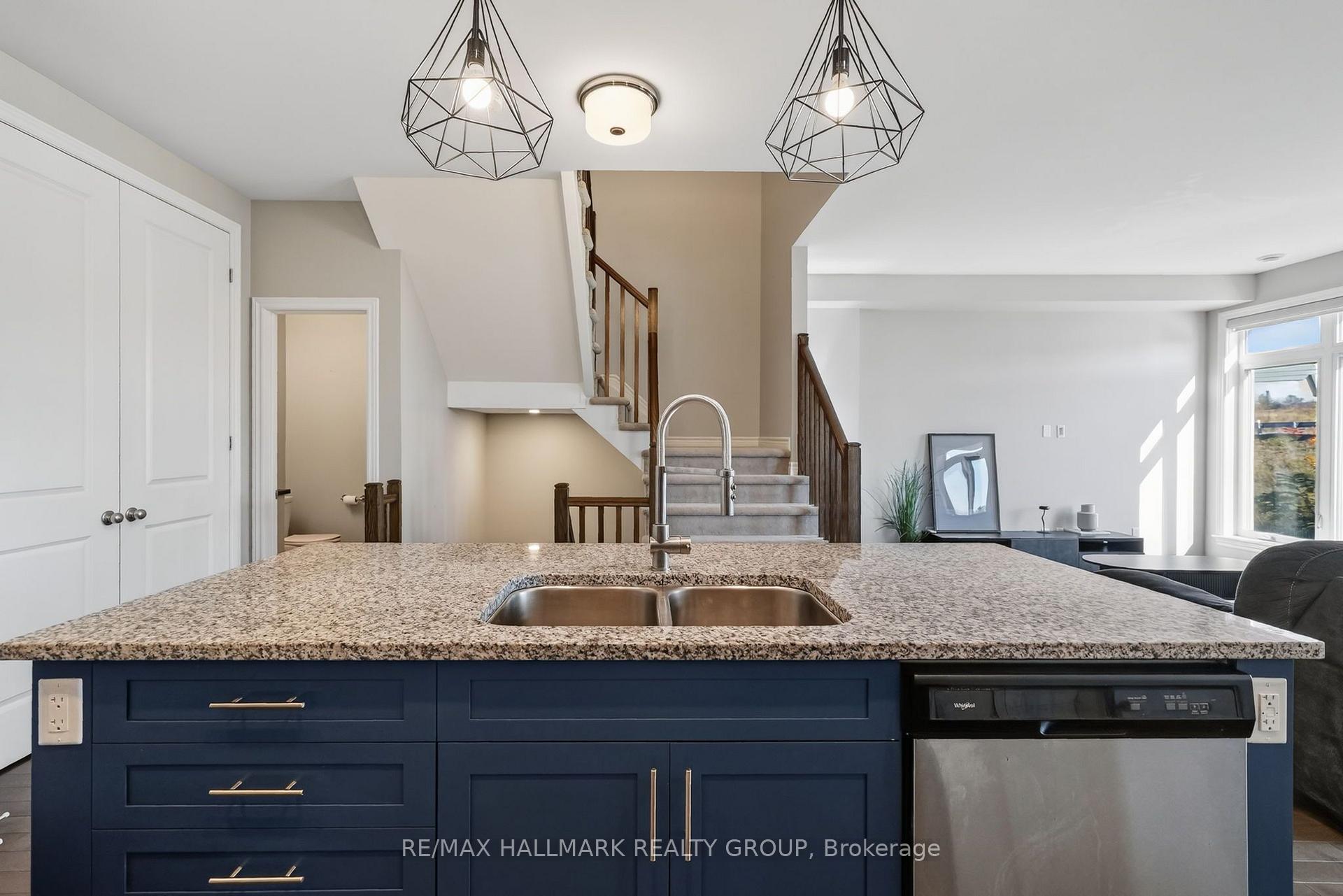 Photo 16 of 794 Cap Diamant Way, Ottawa, Camelot — HOMEH