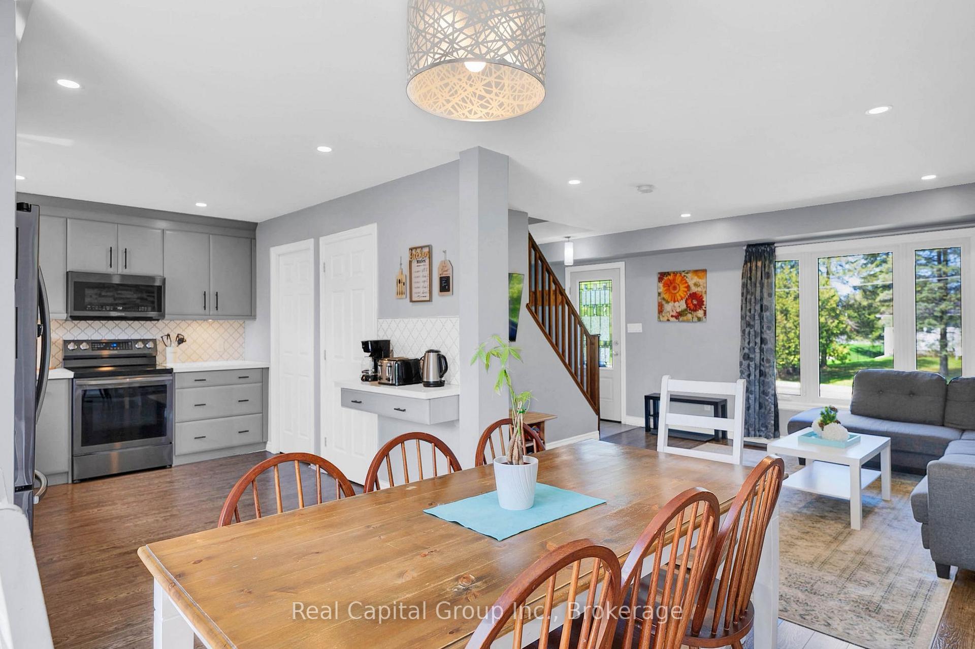 Photo 6 of 4 Pinewood Boulevard, Kawartha Lakes, Carden — HOMEH