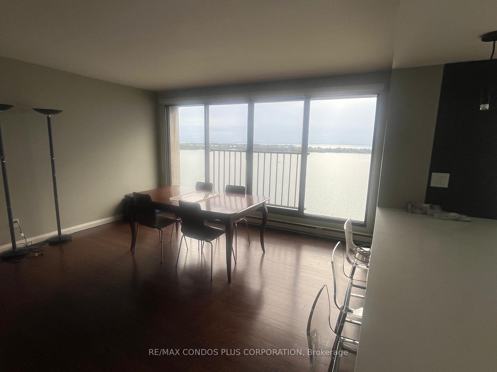 Photo 5 of Unit 2302, 65 Harbour Square, Toronto, Waterfront Communities — HOMEH